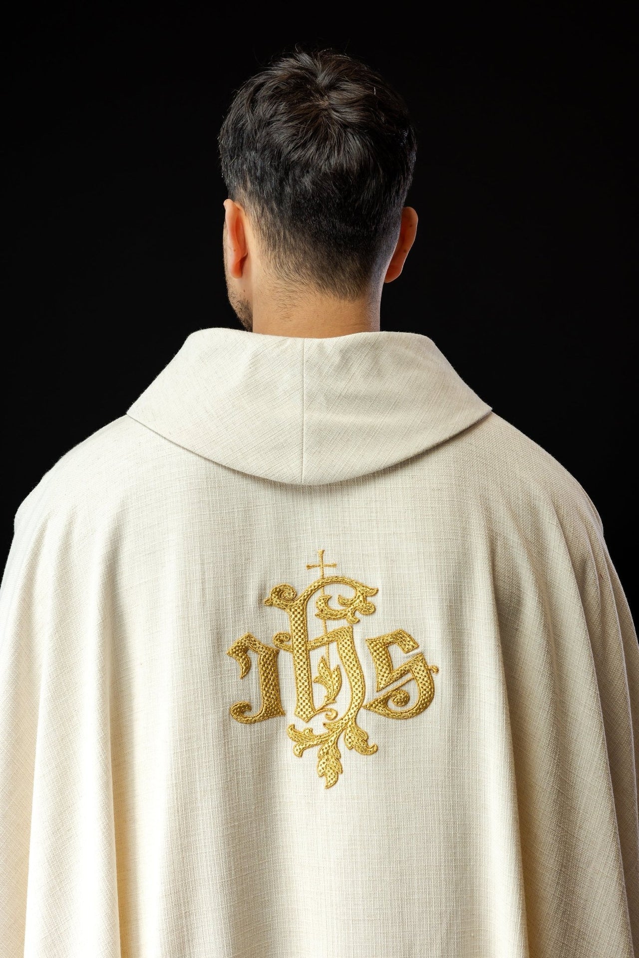 Ornat Liturgiczny Złoty ze Świętym Józefem - Polski Haft - SZATYLITURGICZNE.PL