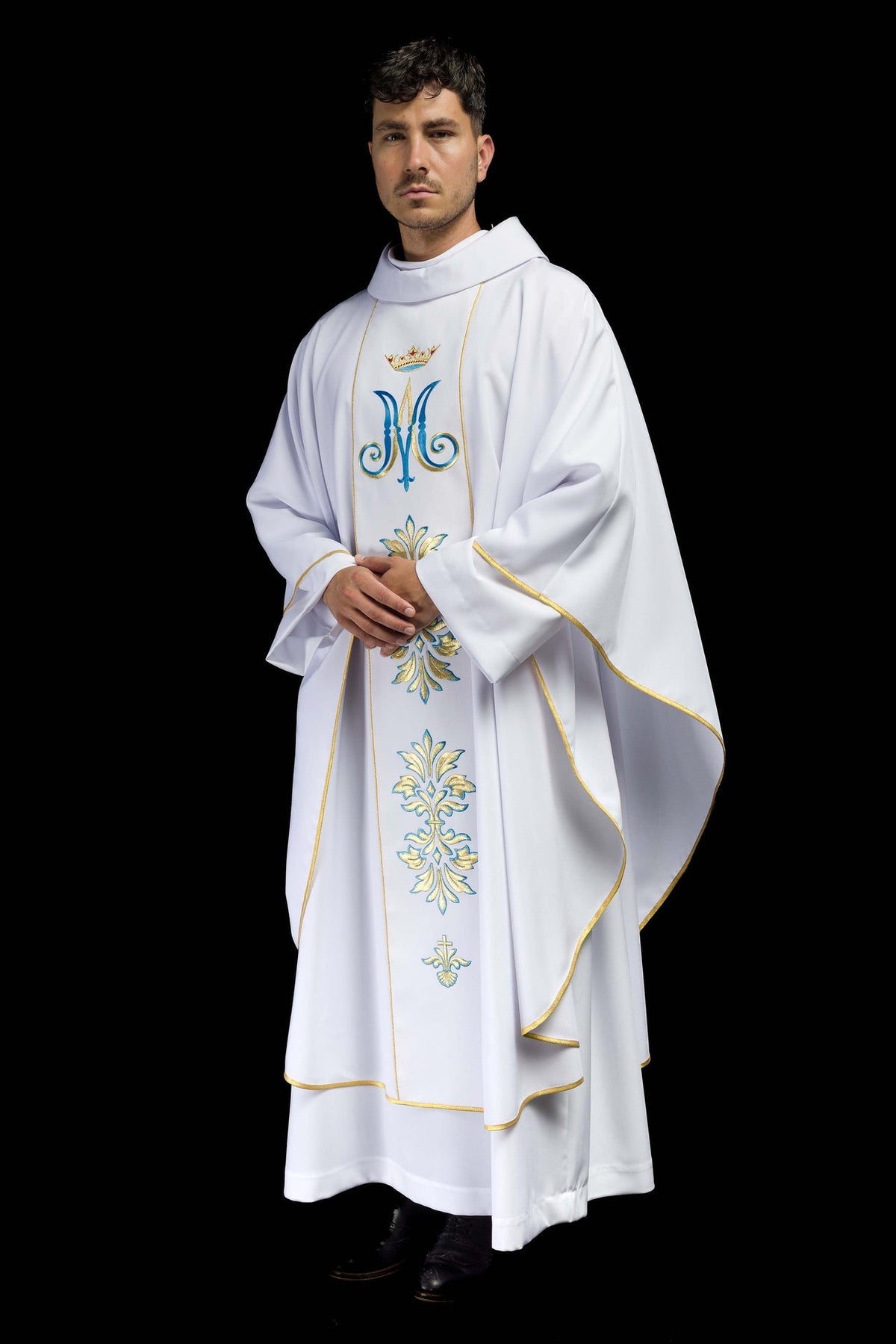 Ornat Maryjny Biały Haftowany Złotem z Stułą - Szaty Liturgiczne - SZATYLITURGICZNE.PL