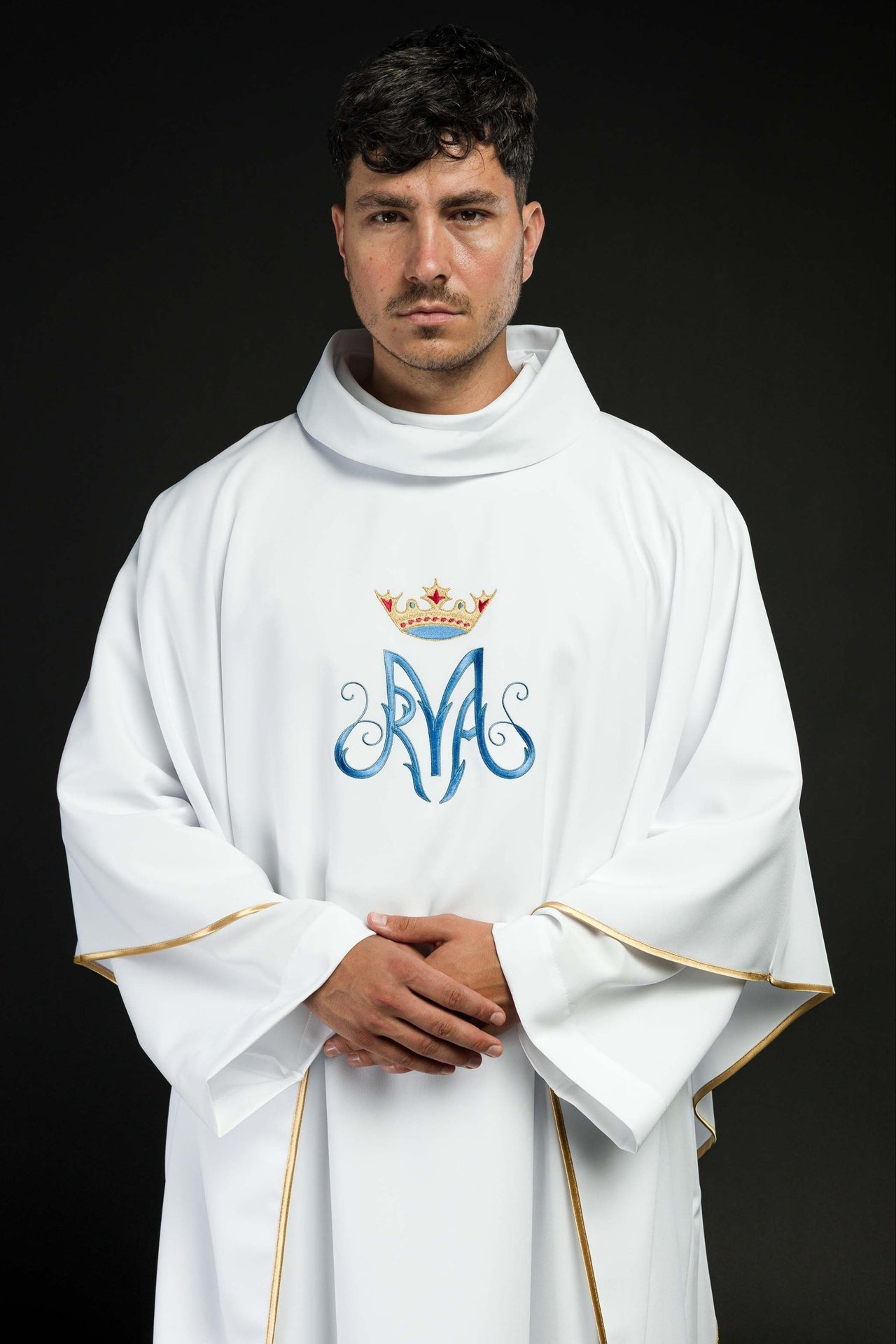Ornat Maryjny Biały z Haftem, Złotą Lamówką i Stułą - SZATYLITURGICZNE.PL