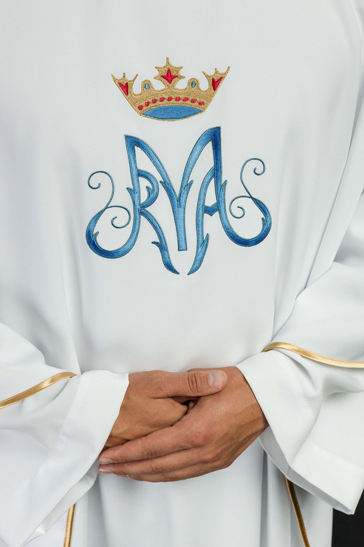 Ornat Maryjny Biały z Haftem, Złotą Lamówką i Stułą - SZATYLITURGICZNE.PL
