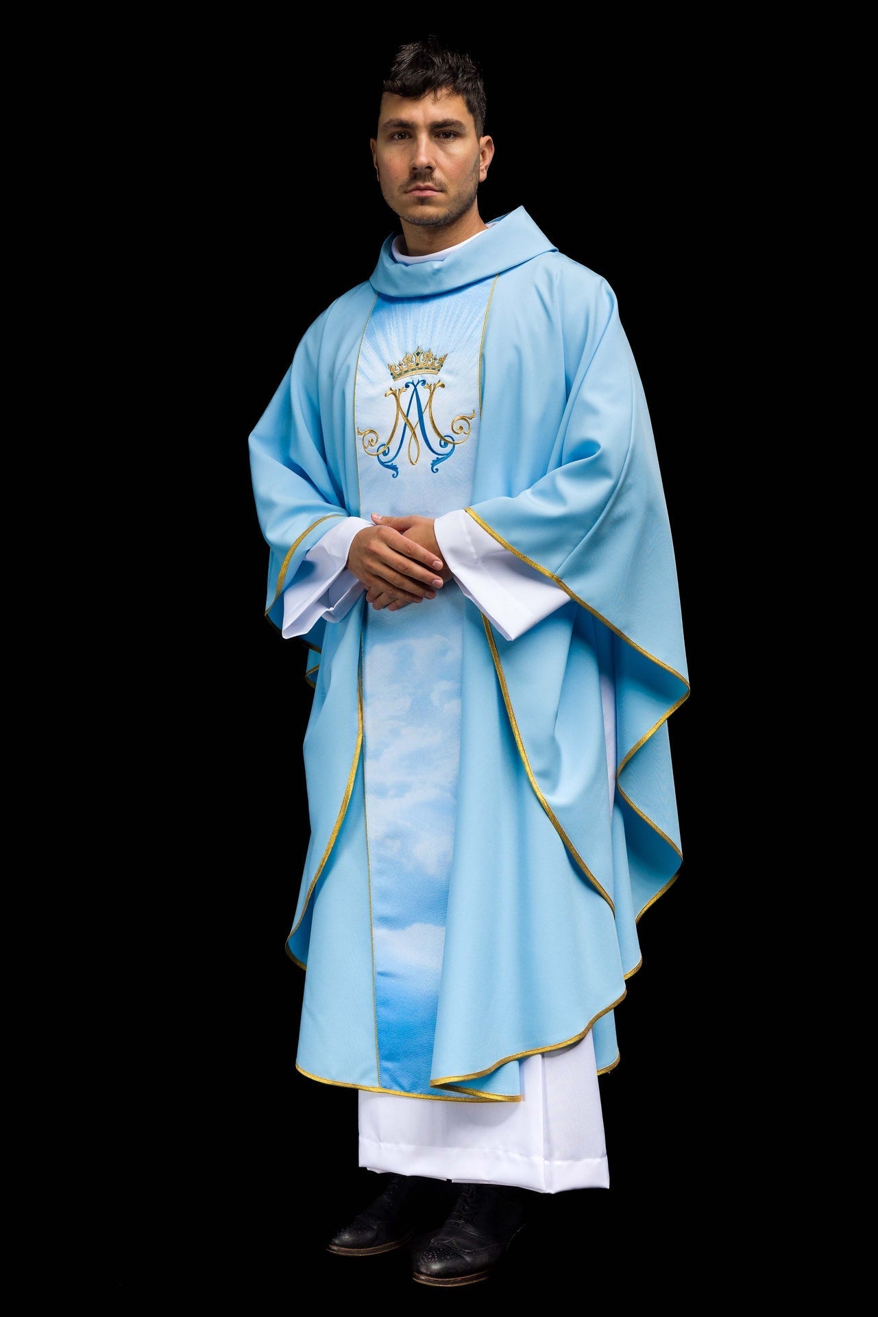 Ornat Maryjny Niebieski z Haftem i Pasem Sublimowanym - SZATYLITURGICZNE.PL