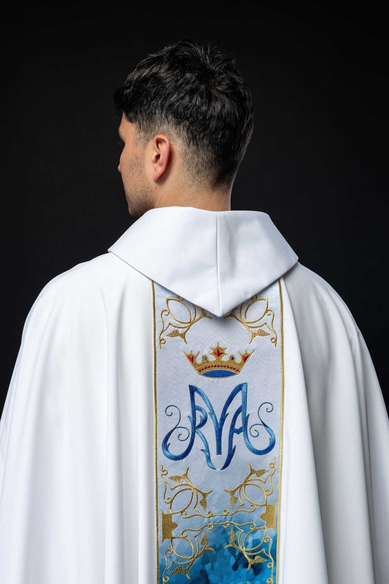 Ornat Maryjny z Haftem i Sublimacją - Szaty Liturgiczne - SZATYLITURGICZNE.PL