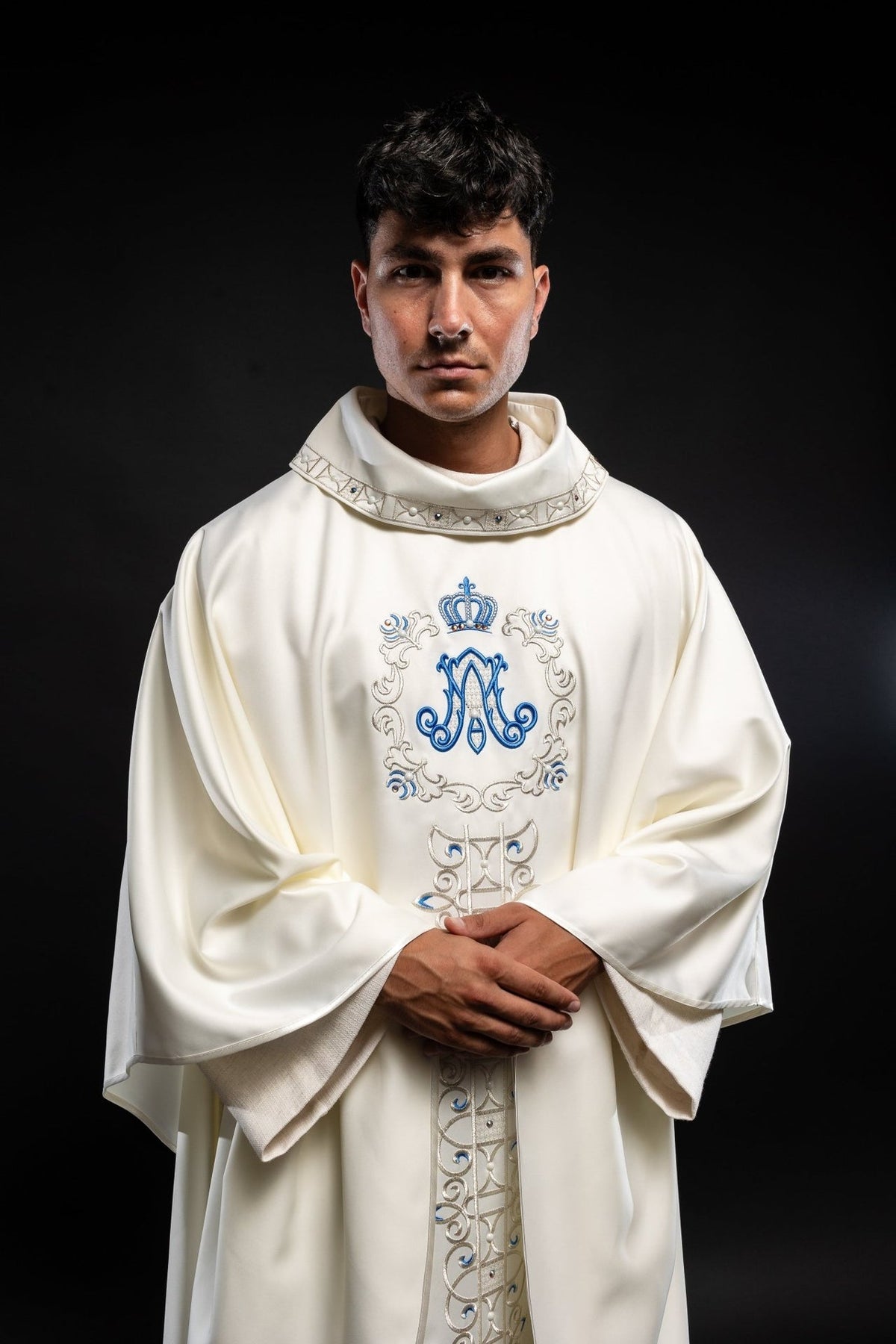 Ornat Maryjny z Haftowanym Pasem - Włoska Tkanina, Złota Lamówka - SZATYLITURGICZNE.PL