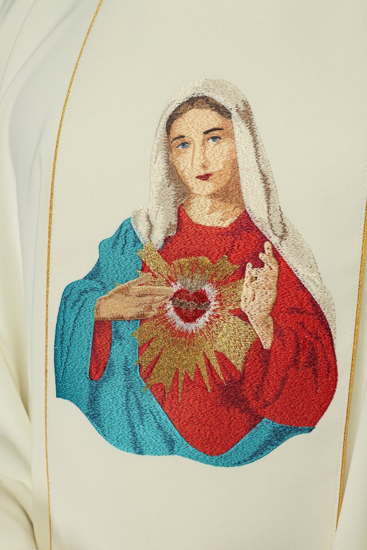 Ornat Maryjny Złoty z Haftem Serca Maryi - Elegancki - SZATYLITURGICZNE.PL