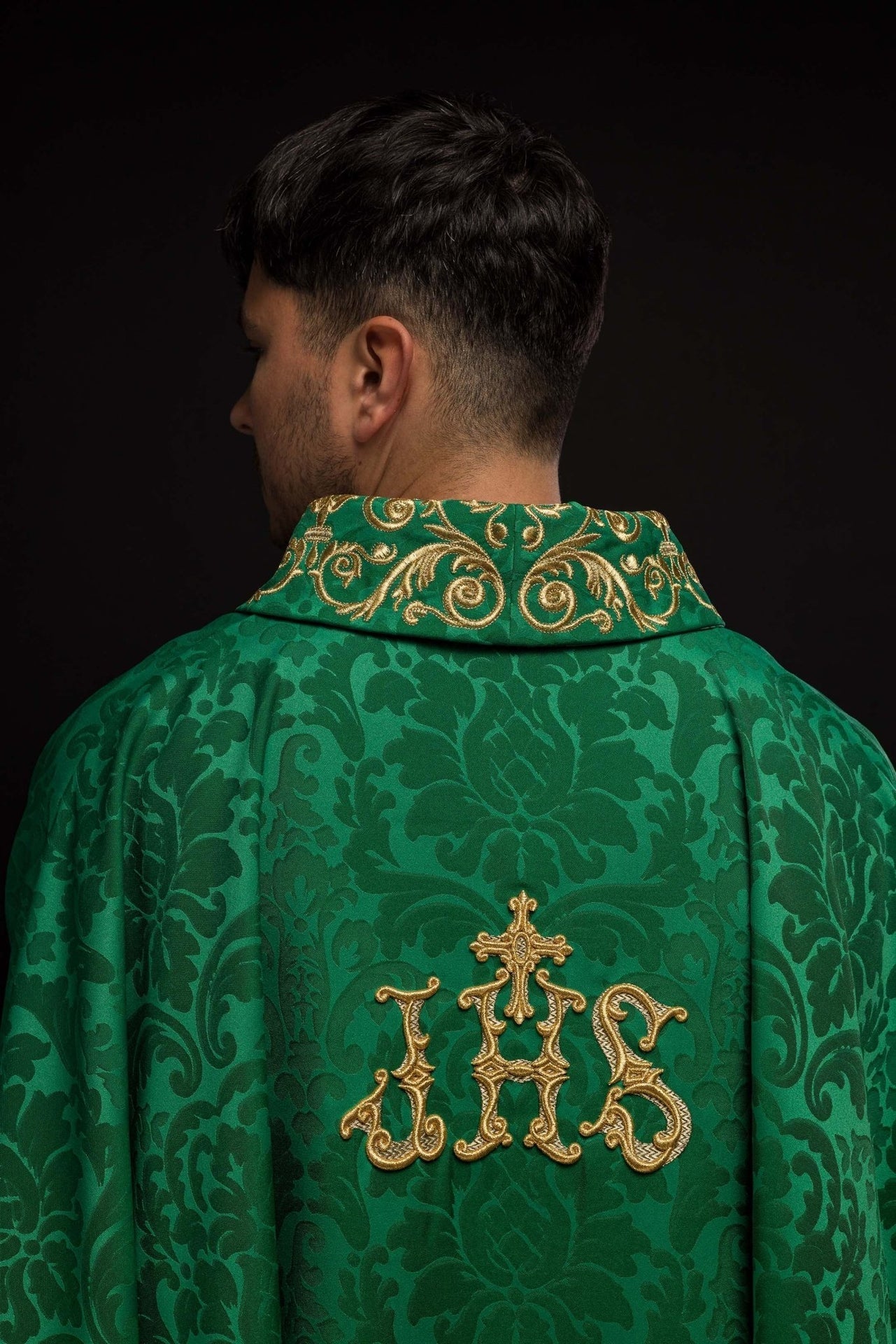 Ornat Zielony Liturgiczny IHS Złoty Haft - Polska Produkcja - SZATYLITURGICZNE.PL