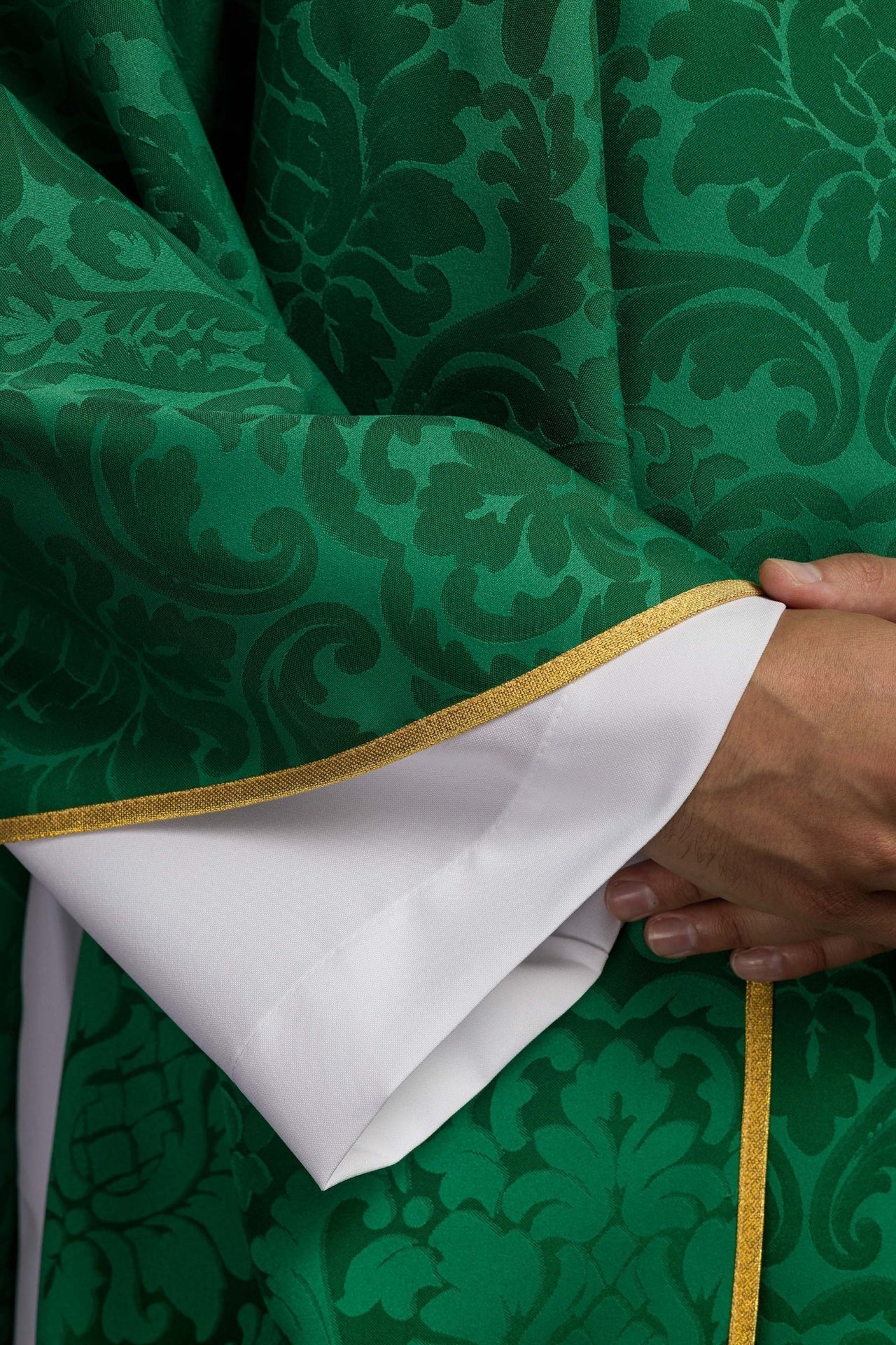 Ornat Zielony Liturgiczny IHS Złoty Haft - Polska Produkcja - SZATYLITURGICZNE.PL