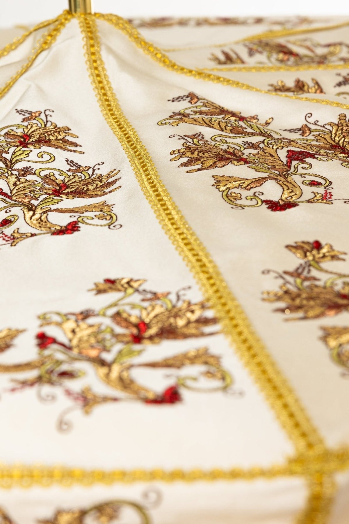 Parasol Procesyjny Lekki Składany - Bordowy lub Ecru - SZATYLITURGICZNE.PL