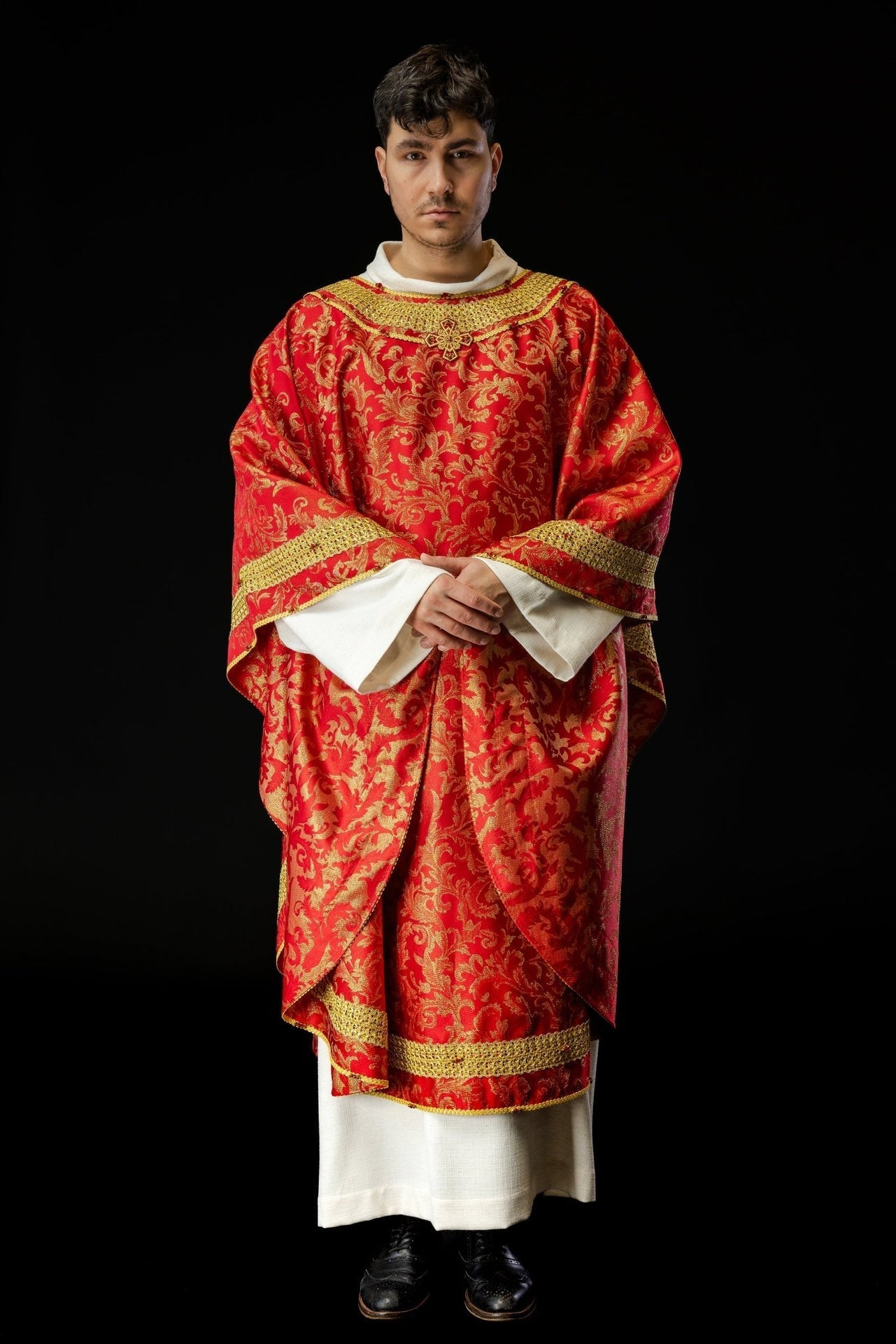 Ręcznie Robiony Ornat Czerwony z Kamieniami Szlachetnymi - Handmade 7010 - SZATYLITURGICZNE.PL