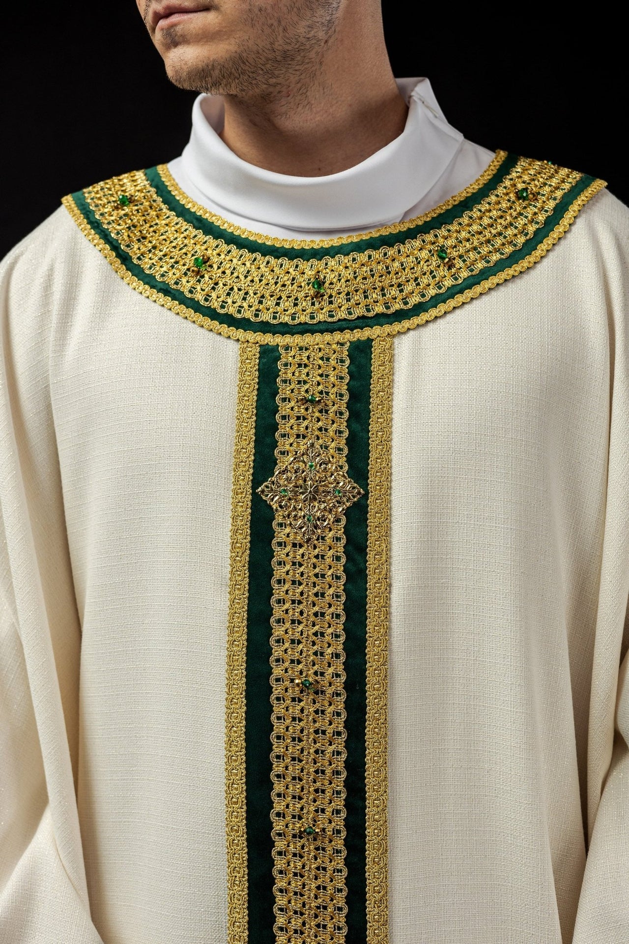 Ręcznie robiony Ornat Liturgiczny z Kamieniami Naturalnymi - Handmade 7001 - SZATYLITURGICZNE.PL