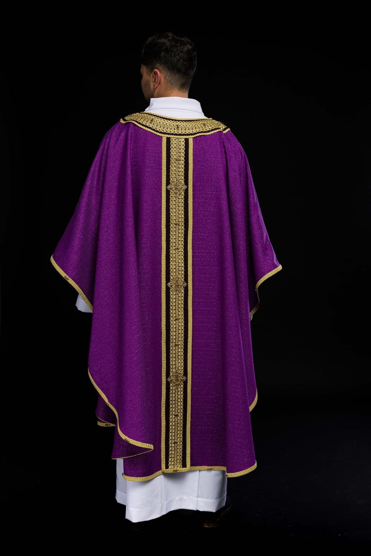 Ręcznie Robiony Ornat z Kamieniami Naturalnymi - Kolekcja Handmade 7001 - SZATYLITURGICZNE.PL