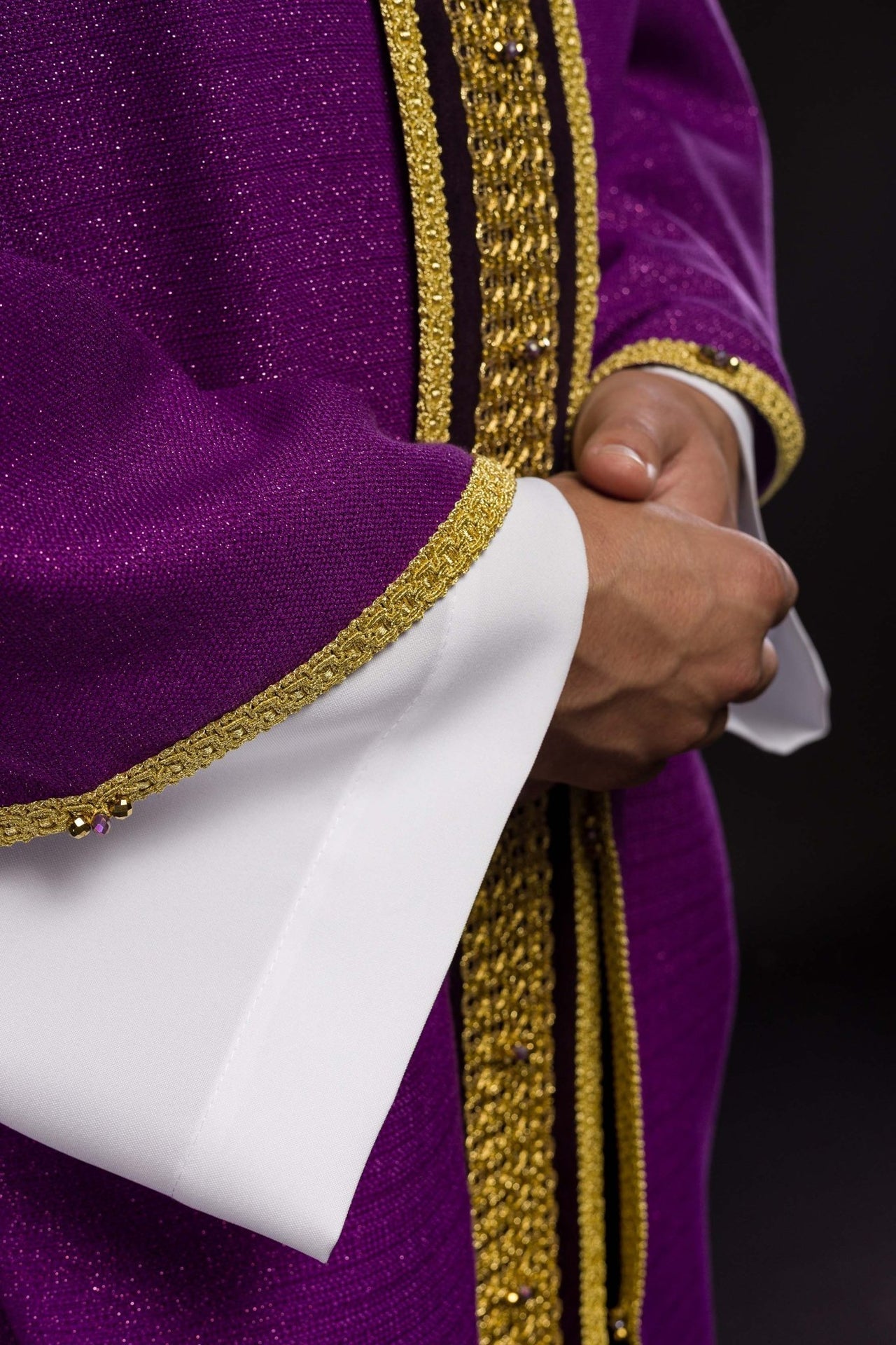 Ręcznie Robiony Ornat z Kamieniami Naturalnymi - Kolekcja Handmade 7001 - SZATYLITURGICZNE.PL