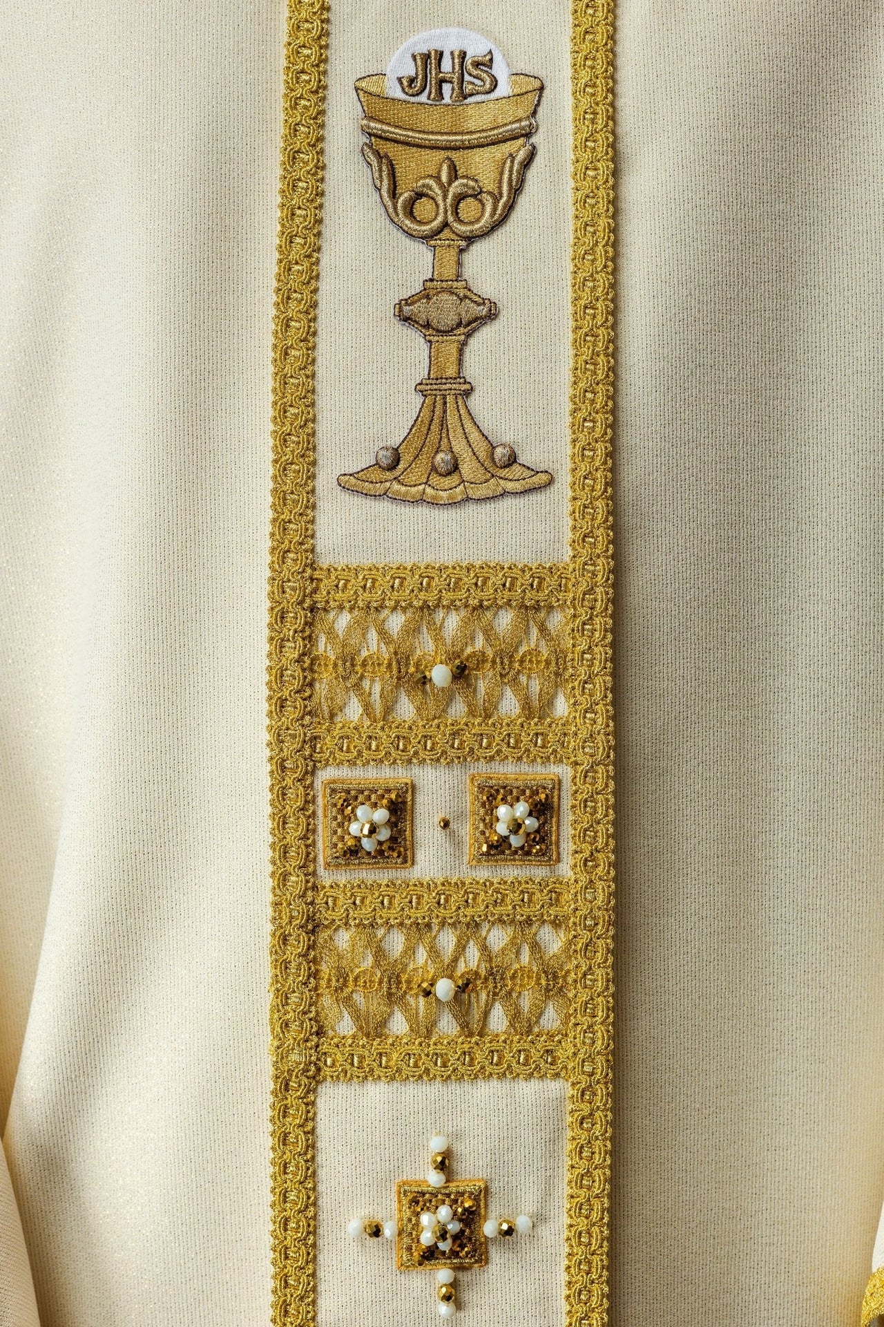 Ręcznie Robiony Ornat z Kamieniami Naturalnymi - Kolekcja Handmade 7008 - SZATYLITURGICZNE.PL