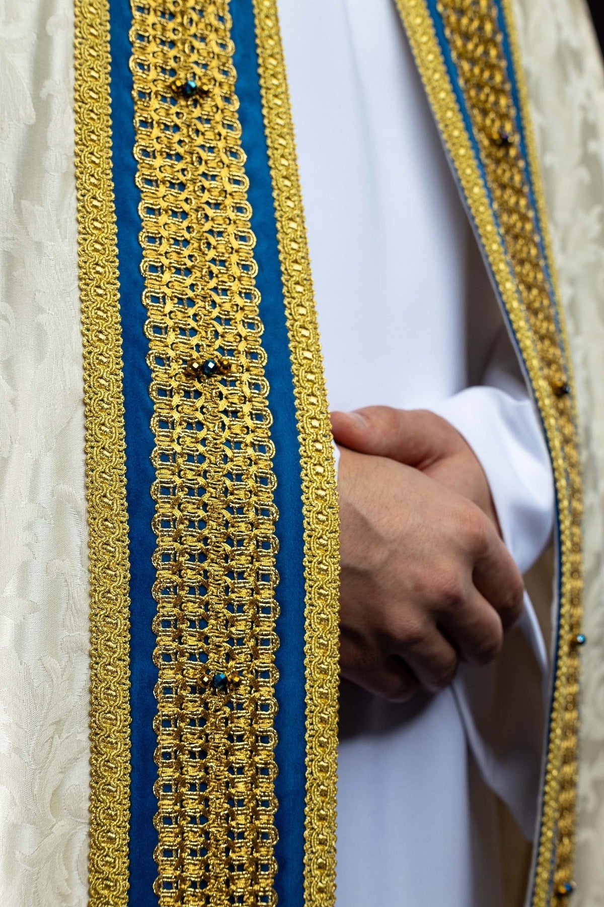 Ręcznie wykonana kapa maryjna z naturalnymi kamieniami Handmade 3006 - SZATYLITURGICZNE.PL