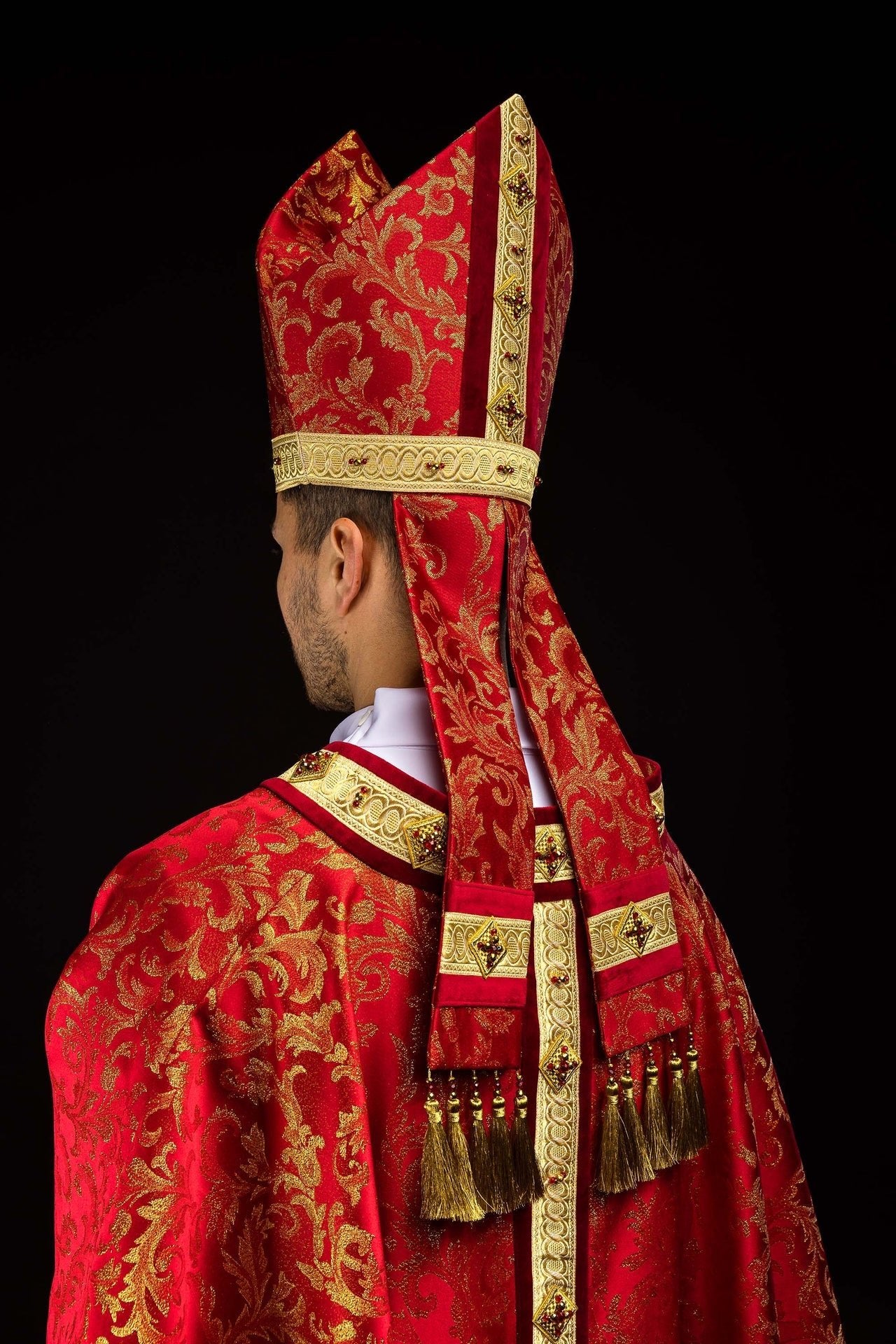 Ręcznie wykonana mitra z naturalnymi kamieniami Handmade 9003 - SZATYLITURGICZNE.PL