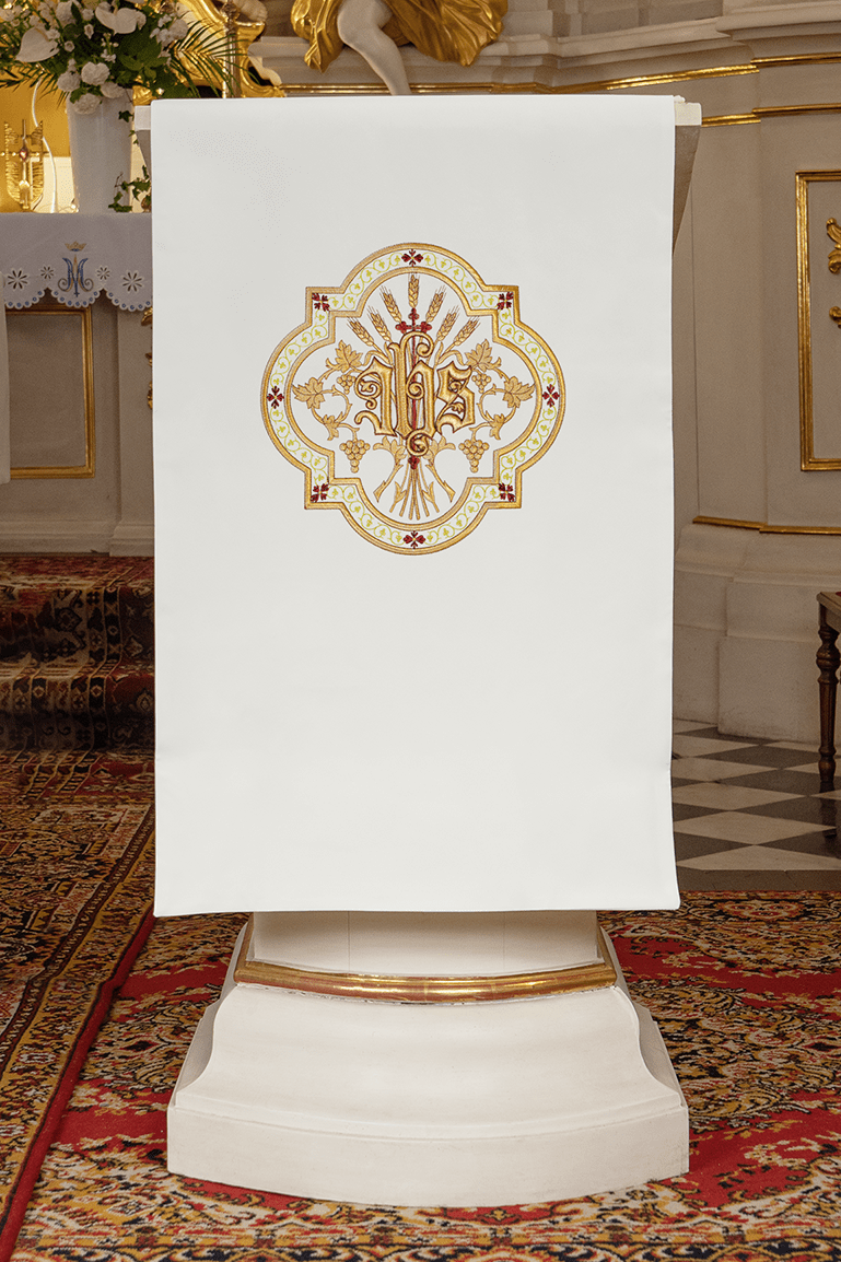 Serweta na Lektorium Ecru ze Złotym Haftem IHS - Liturgiczna - SZATYLITURGICZNE.PL