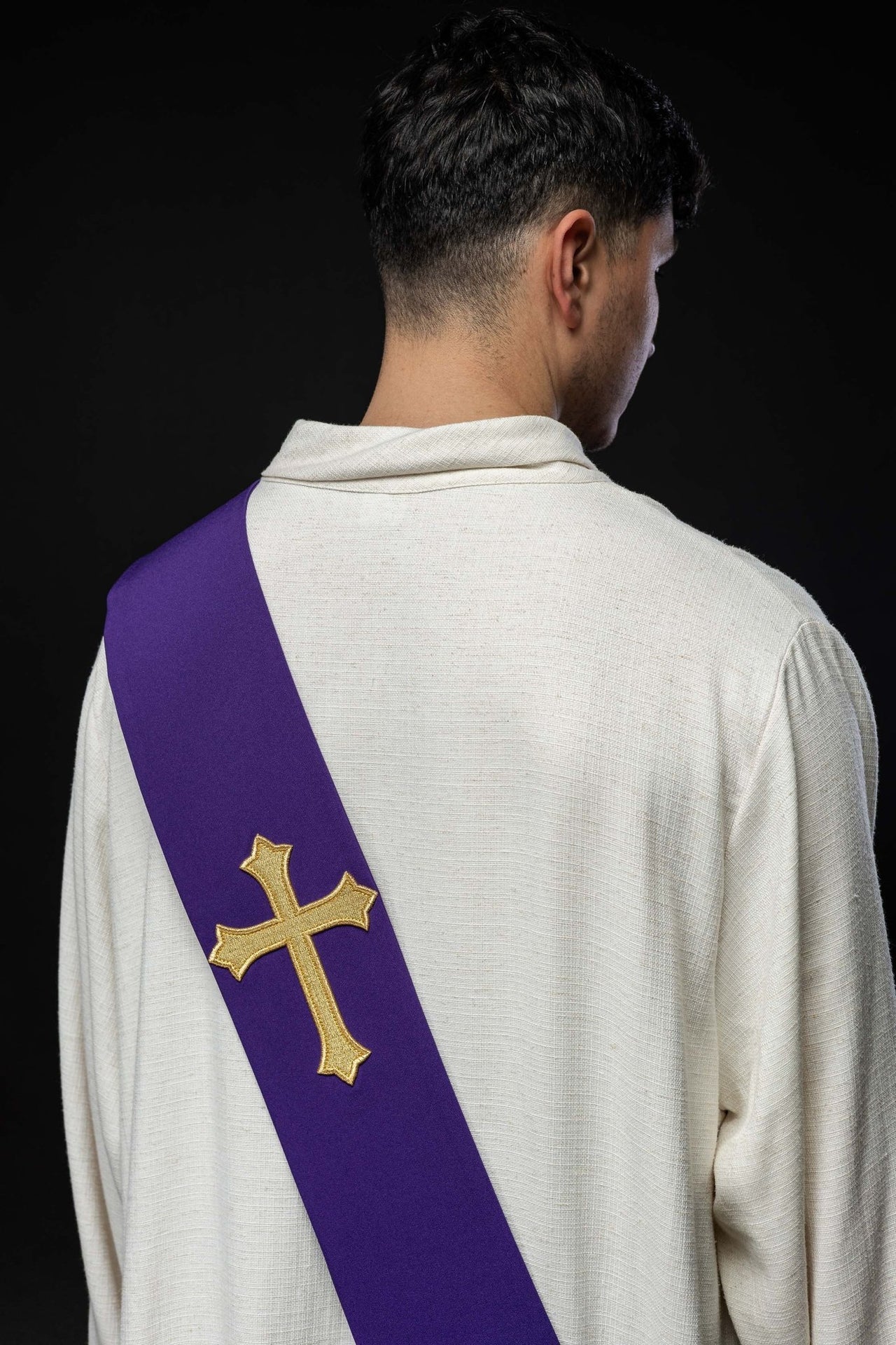 Stuła Diakońska Fioletowa z Krzyżem - Elegancka Szata Liturgiczna - SZATYLITURGICZNE.PL