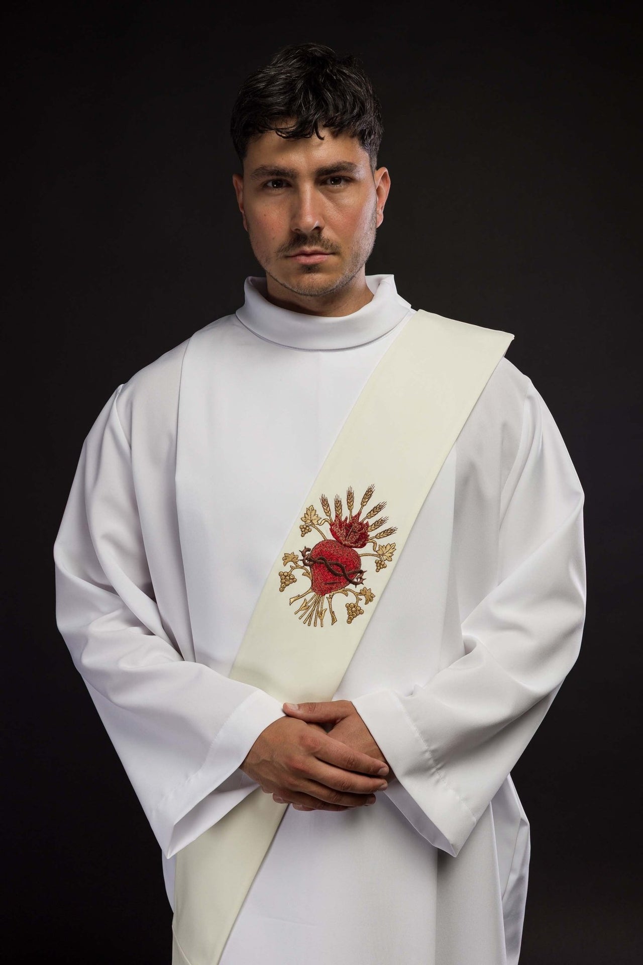 Stuła Diakońska Haftowana Serce Jezusa - Polska Produkcja - SZATYLITURGICZNE.PL
