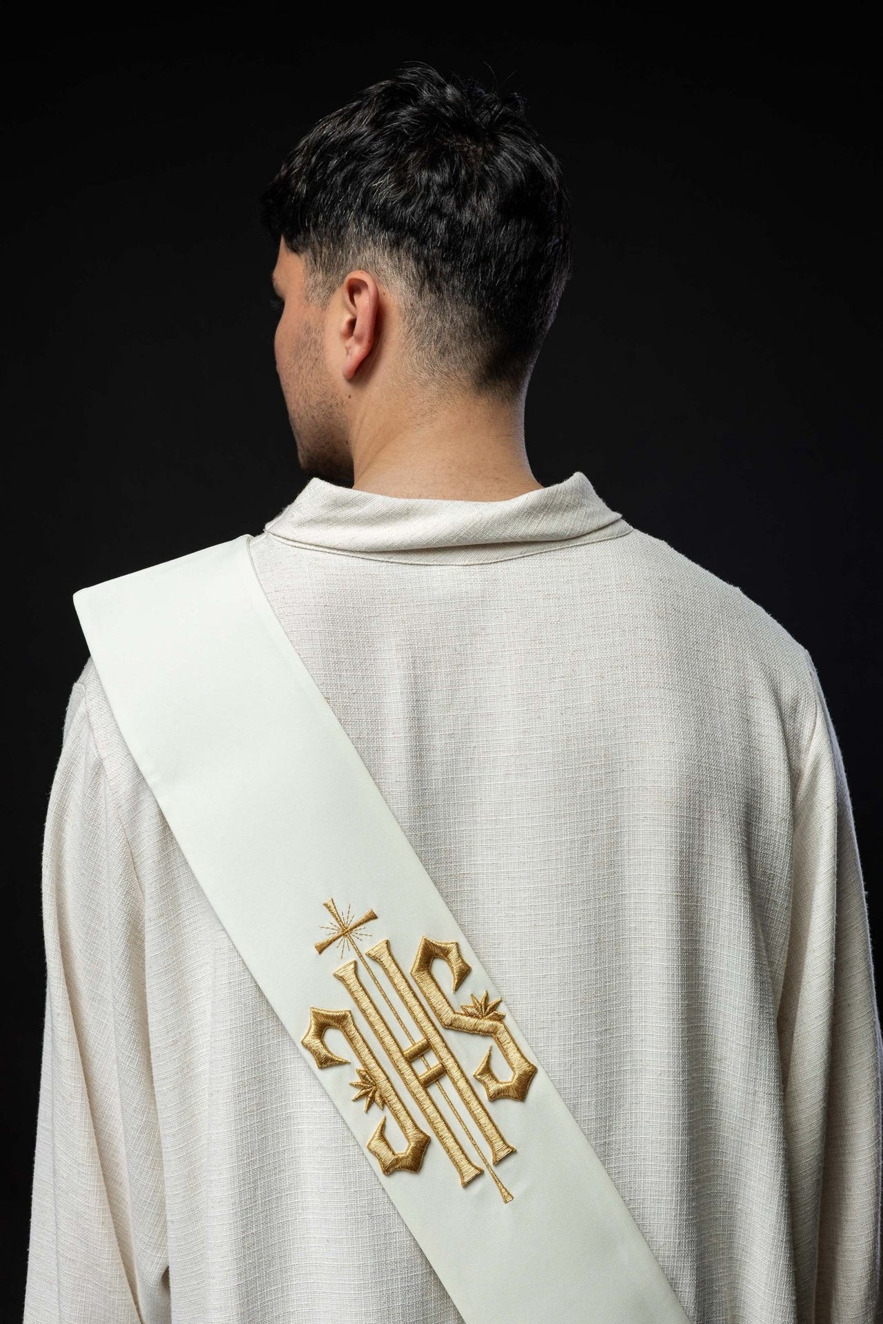 Stuła Diakońska IHS z Krzyżem - Elegancki Haft Liturgiczny - SZATYLITURGICZNE.PL