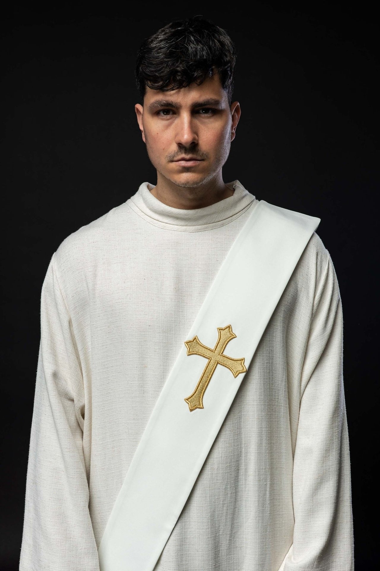 Stuła Diakońska z Krzyżem - Elegancka Szata Liturgiczna - SZATYLITURGICZNE.PL