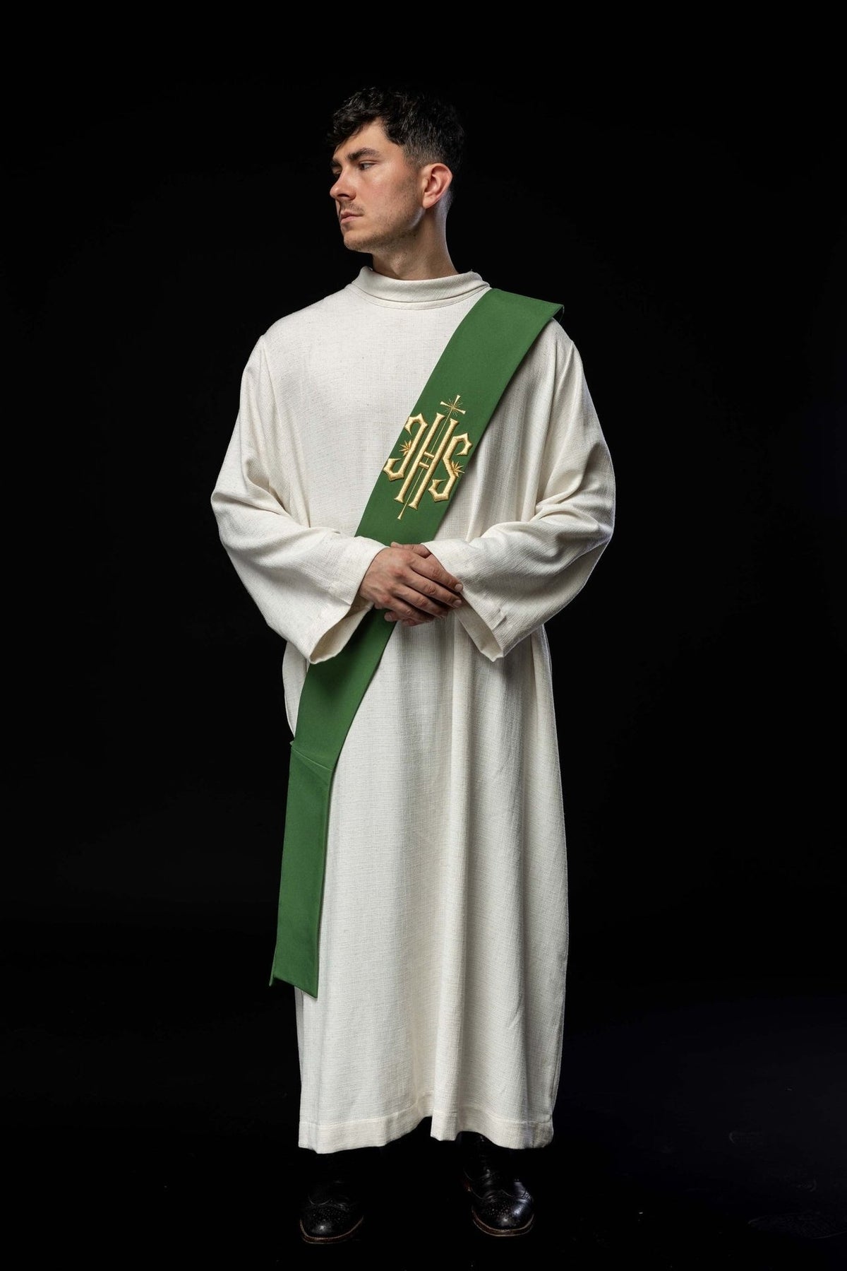 Stuła Diakońska Zielona IHS Krzyż Haft Komputerowy - Polska Produkcja - SZATYLITURGICZNE.PL