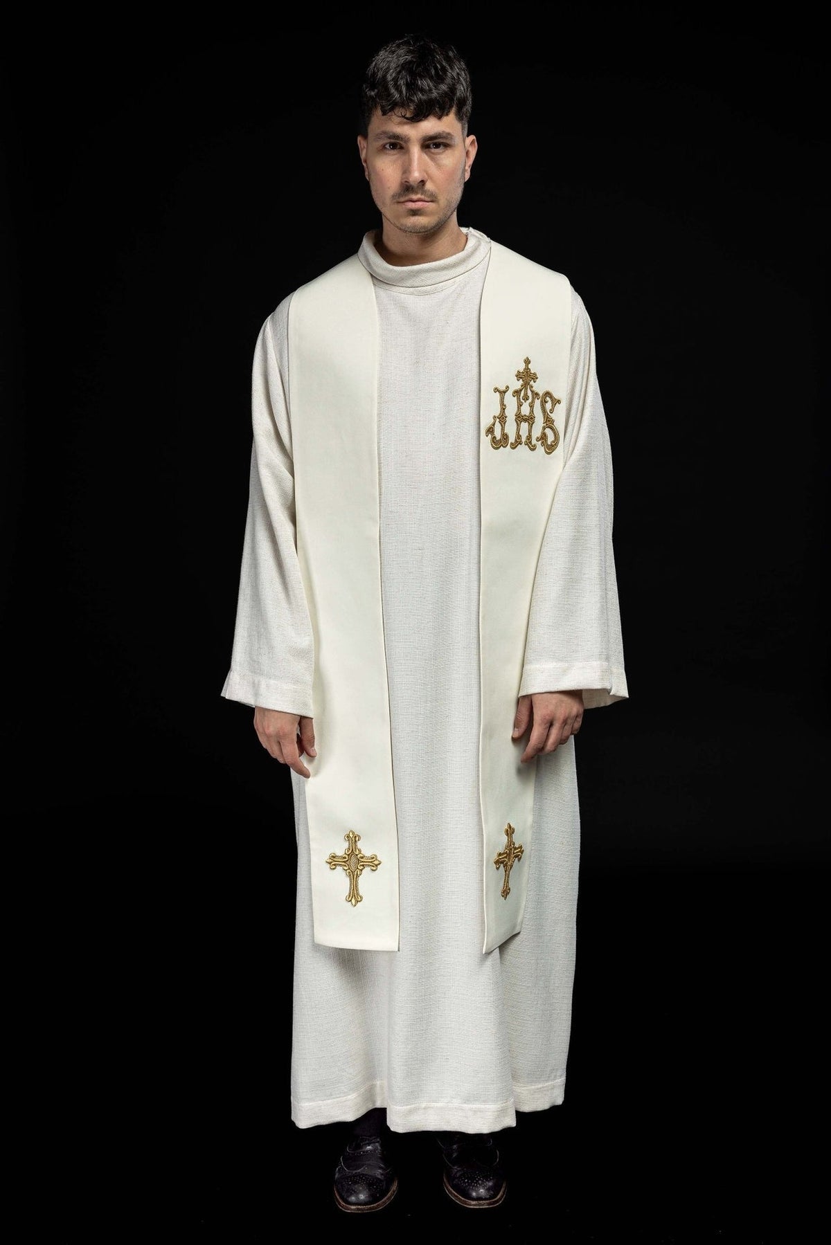 Stuła Kapłańska Ecru z Haftem Krzyża i IHS - Polska Produkcja - SZATYLITURGICZNE.PL