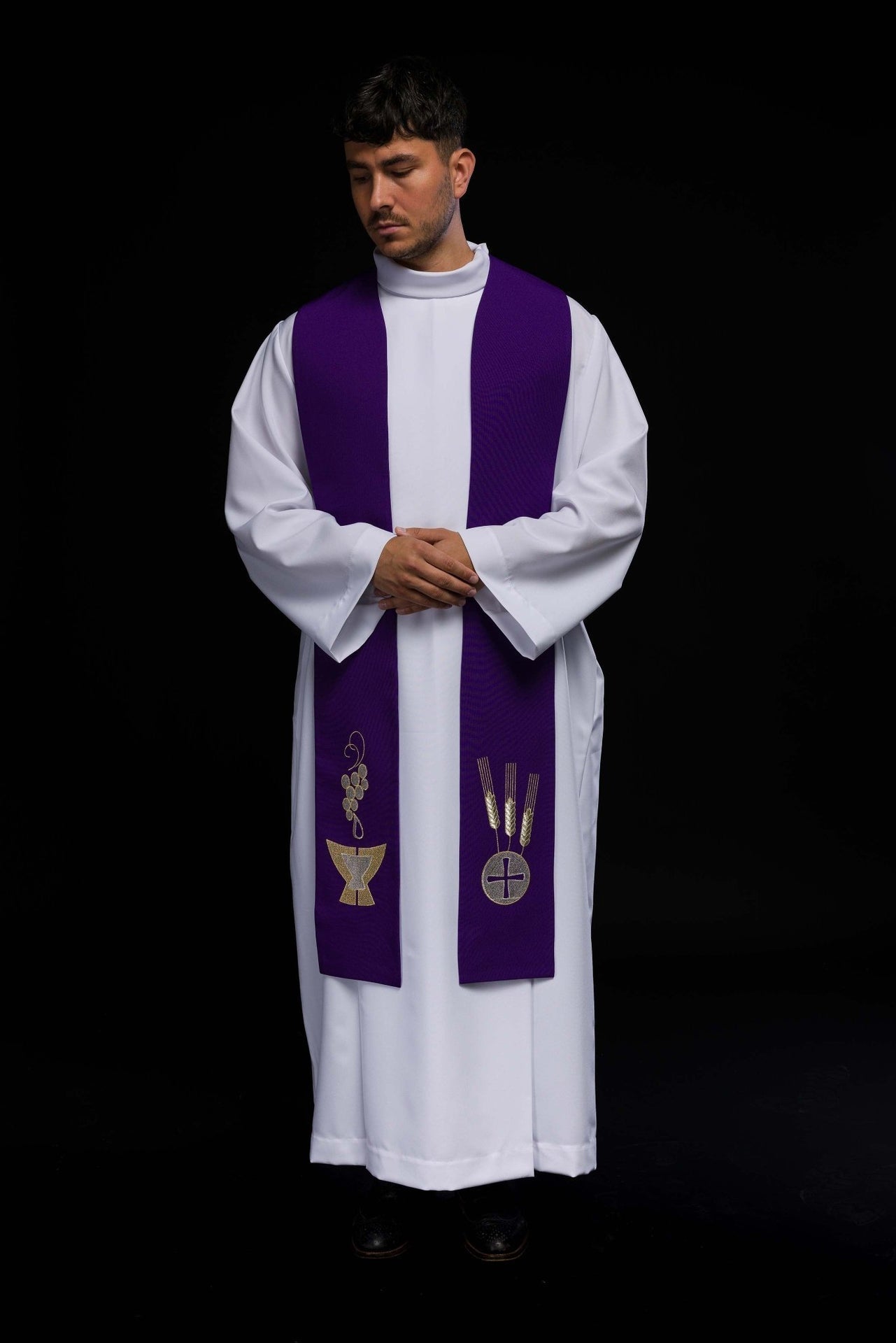 Stuła Kapłańska Fioletowa Haftowana Kielich - Kłosy - Winogrona - SZATYLITURGICZNE.PL
