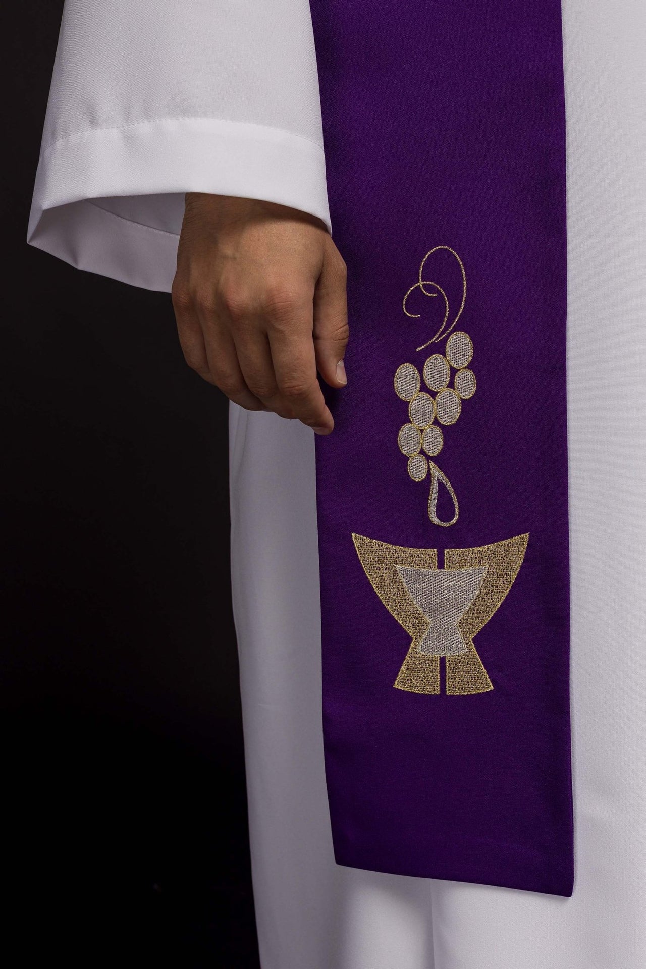 Stuła Kapłańska Fioletowa Haftowana Kielich - Kłosy - Winogrona - SZATYLITURGICZNE.PL