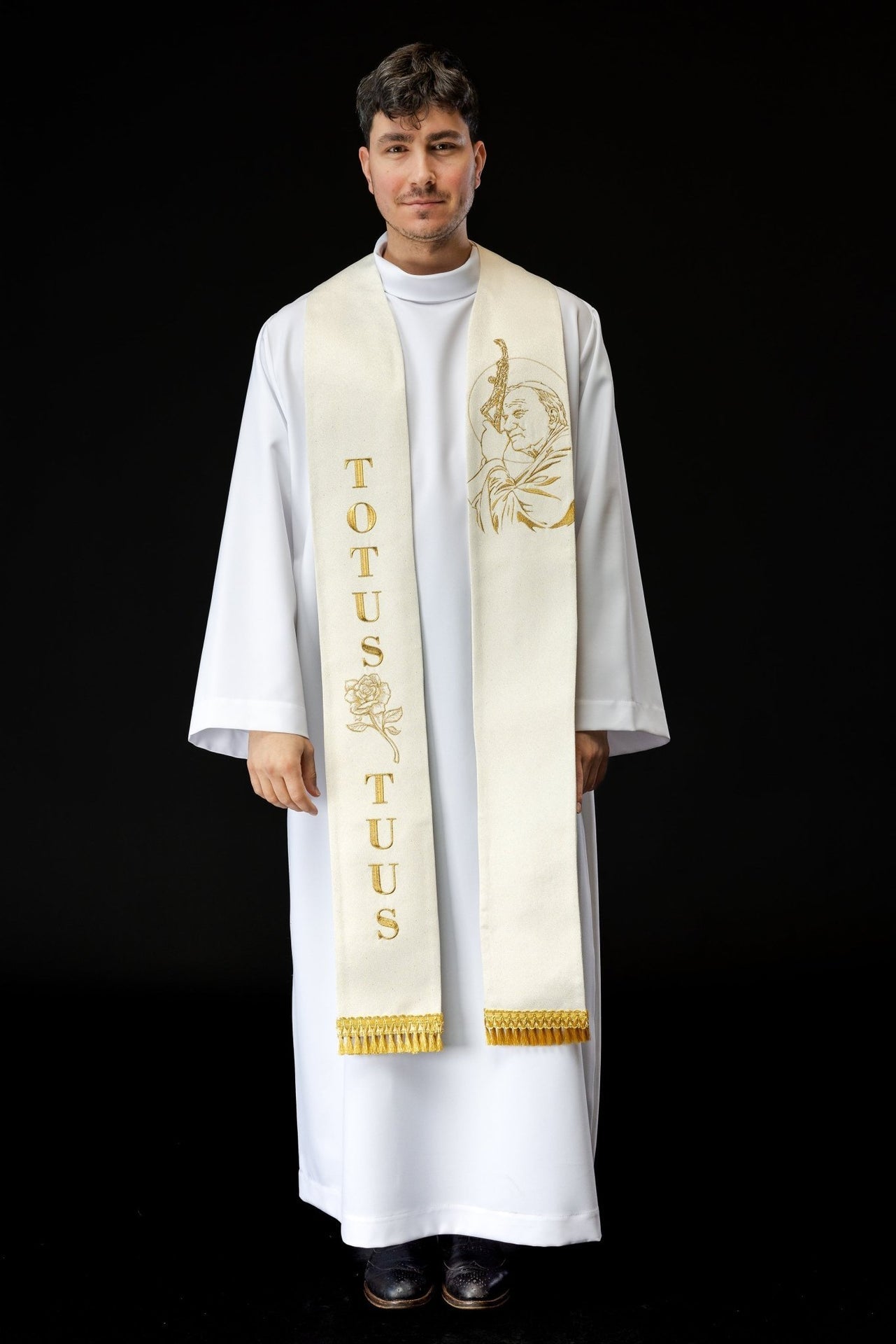 Stuła Kapłańska Haftowana Jan Paweł II - Polska Produkcja - SZATYLITURGICZNE.PL