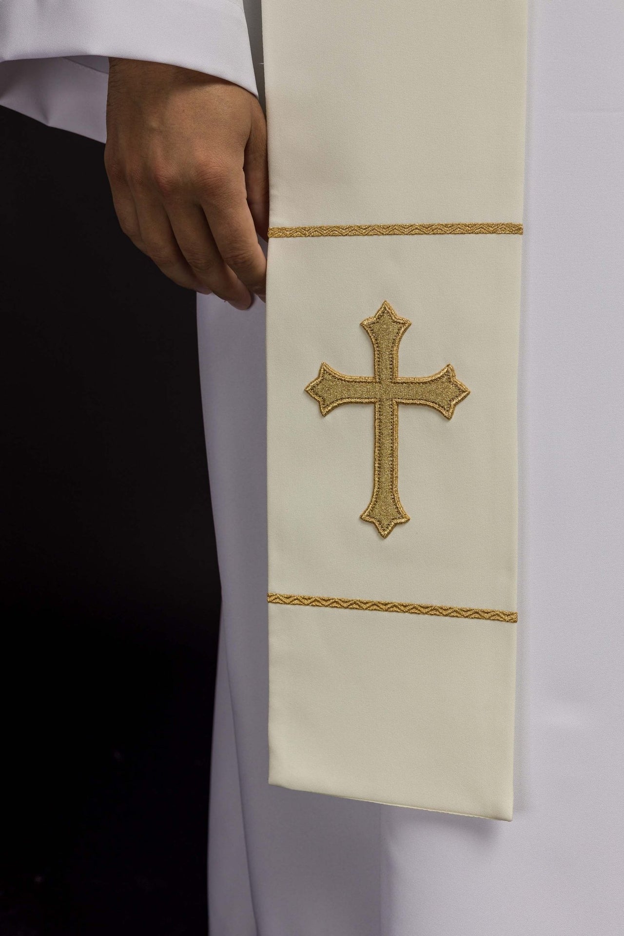 Stuła kapłańska haftowana Krzyż ecru - SZATYLITURGICZNE.PL