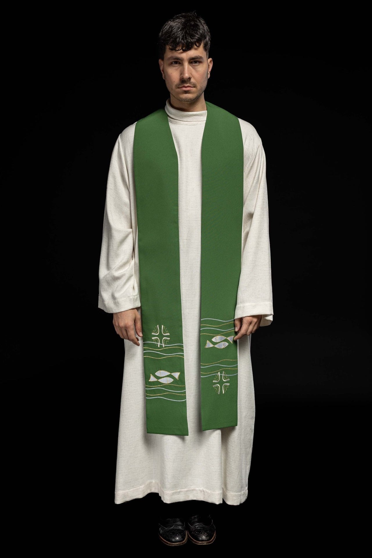 Stuła Kapłańska Zielona Haftowana Ryby Alfa Omega - Elegancka - SZATYLITURGICZNE.PL