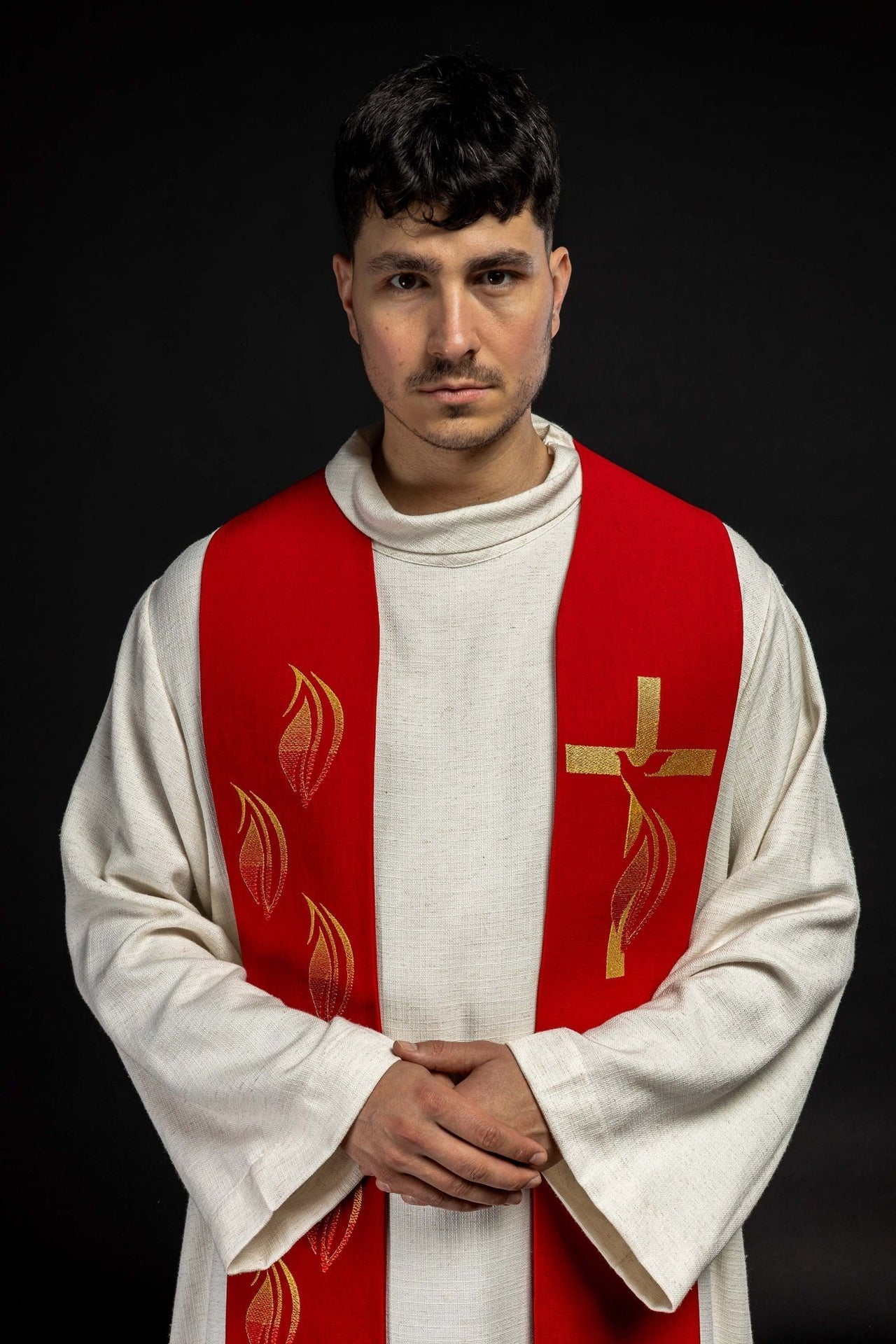 Stuła Liturgiczna Czerwona Haftowana - Duch Święty, Krzyż, Ogień - SZATYLITURGICZNE.PL