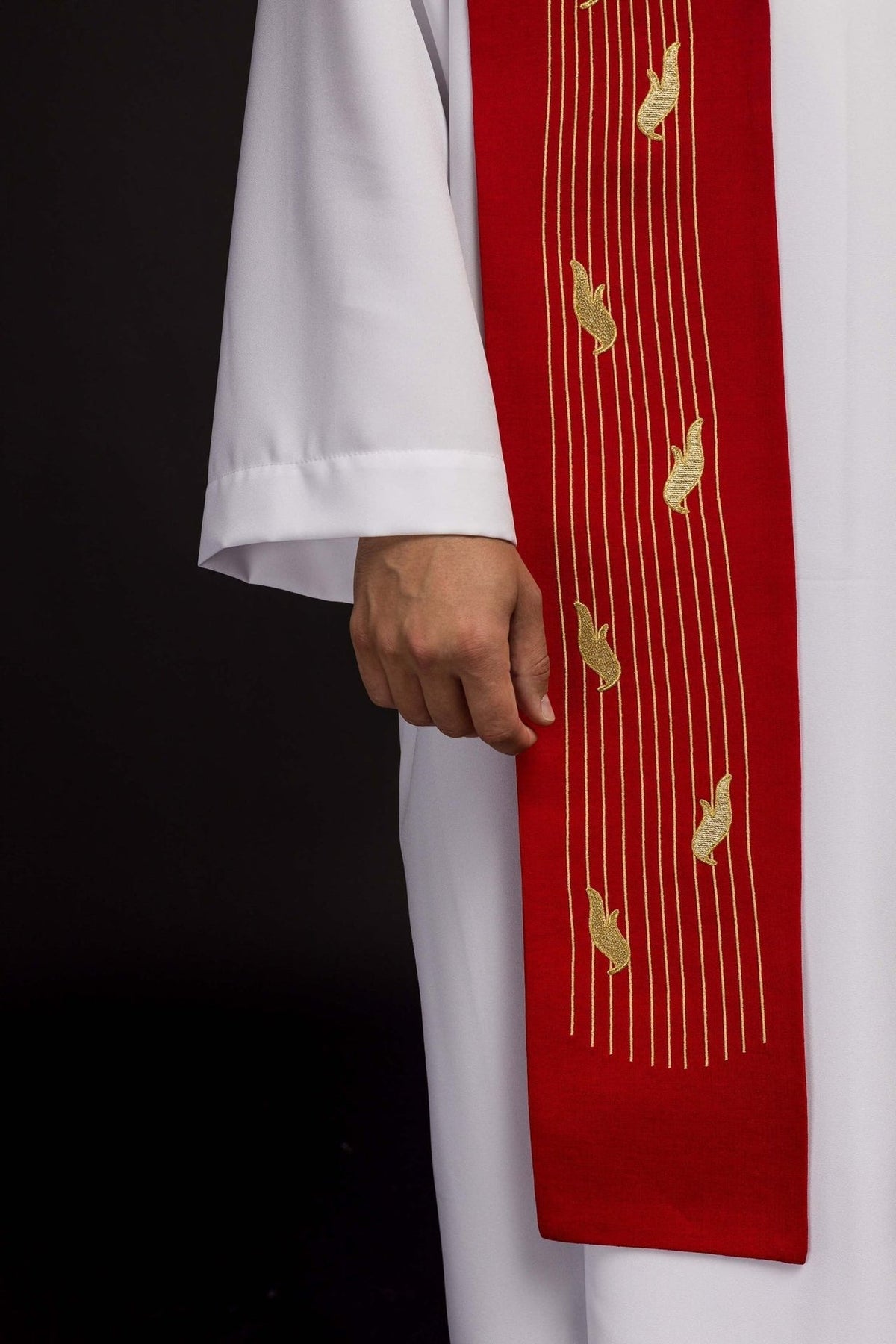 Stuła Liturgiczna Czerwona z Haftem Ducha Świętego - SZATYLITURGICZNE.PL