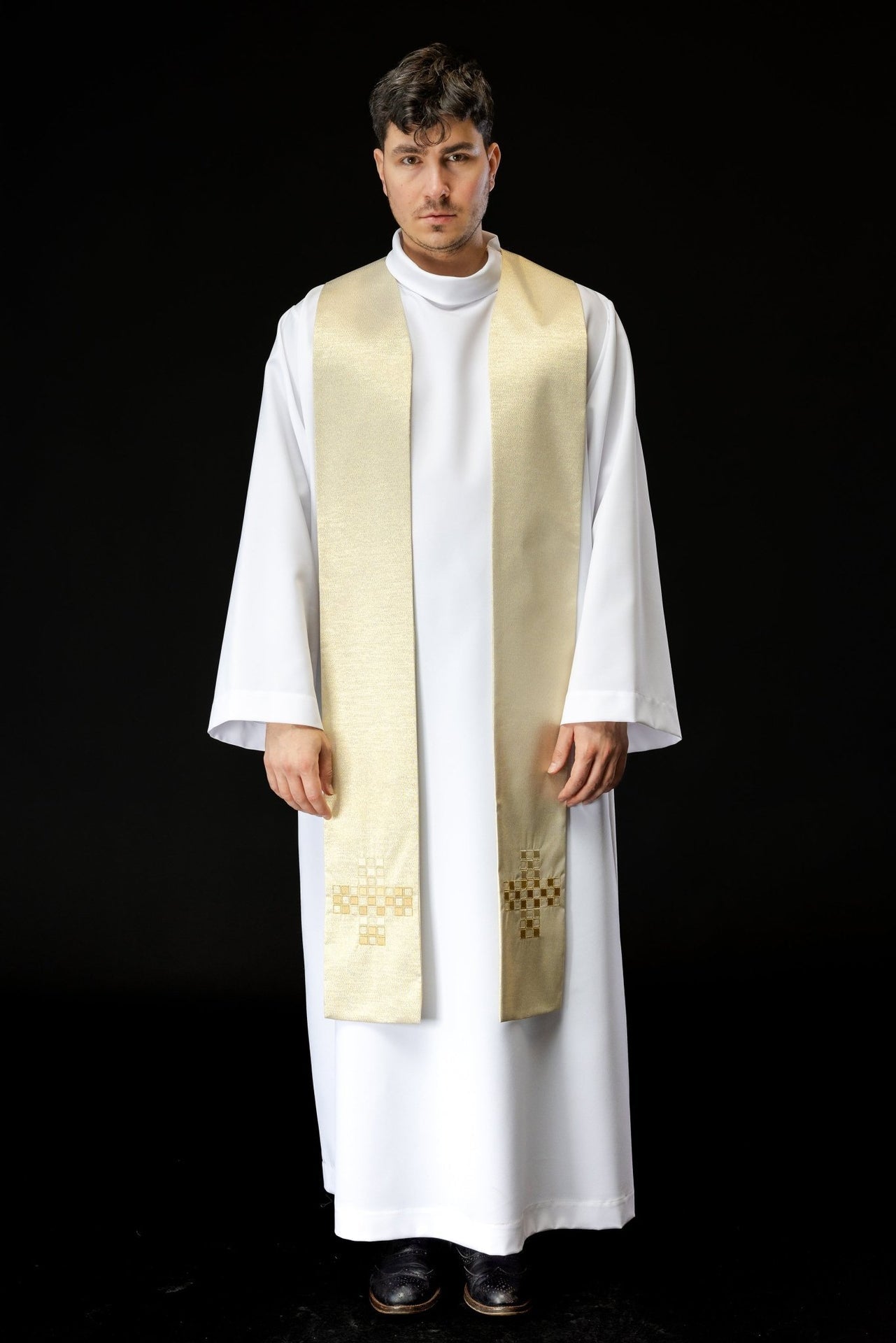 Stuła Liturgiczna Ecru z Bogatym Haftem - Polska Produkcja - SZATYLITURGICZNE.PL