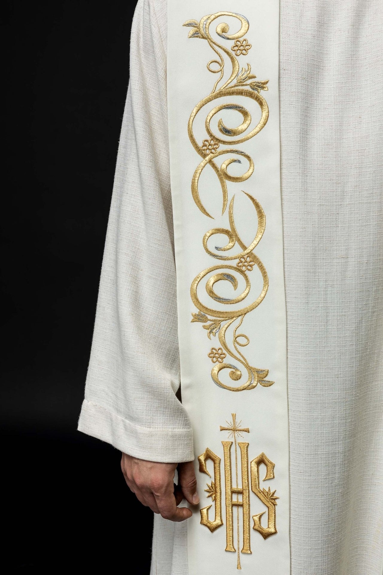 Stuła Liturgiczna Ecru z Haftem IHS - SzatyLiturgiczne.pl - SZATYLITURGICZNE.PL