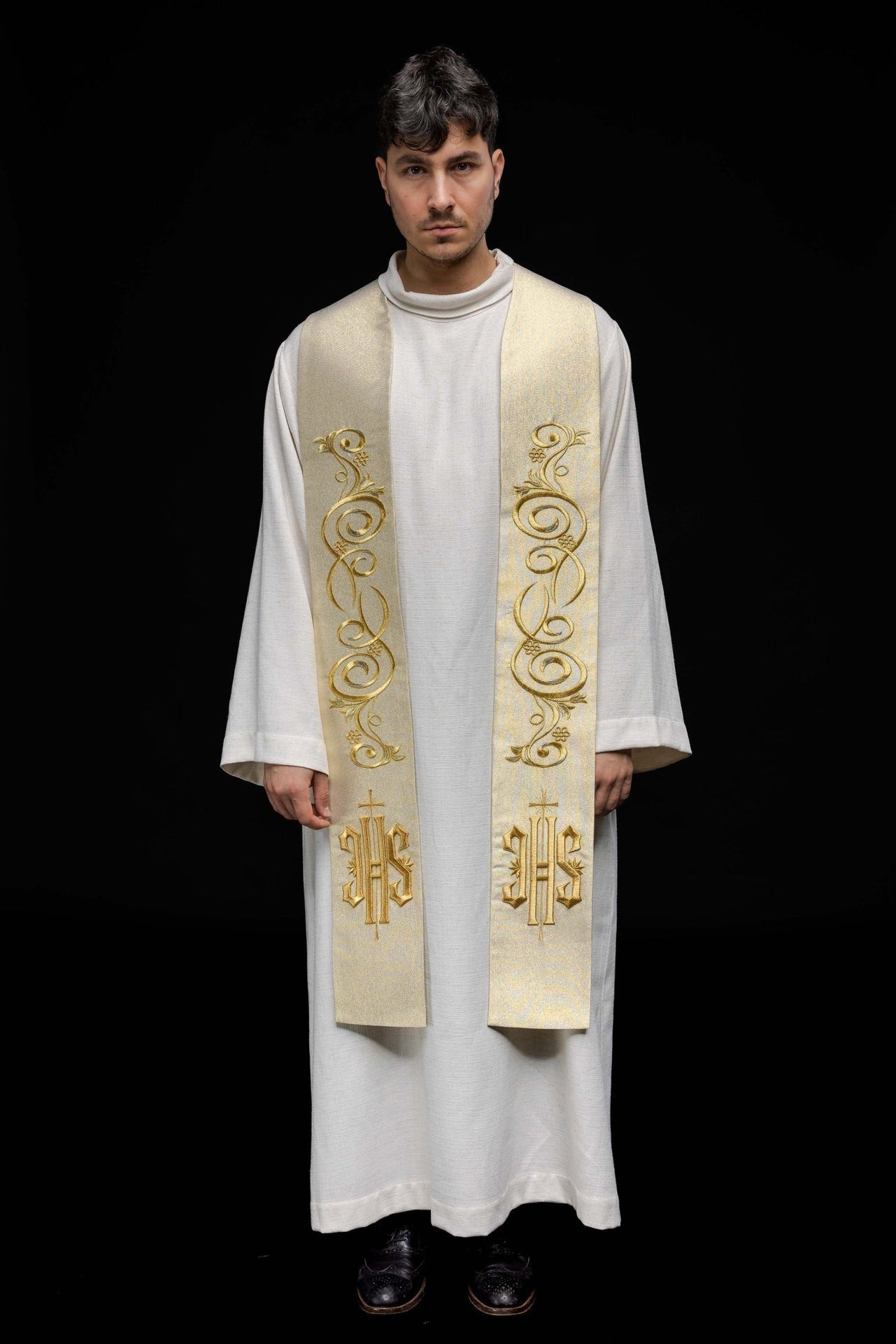 Stuła Liturgiczna Złota Haft IHS - Elegancka Szata Kapłańska - SZATYLITURGICZNE.PL