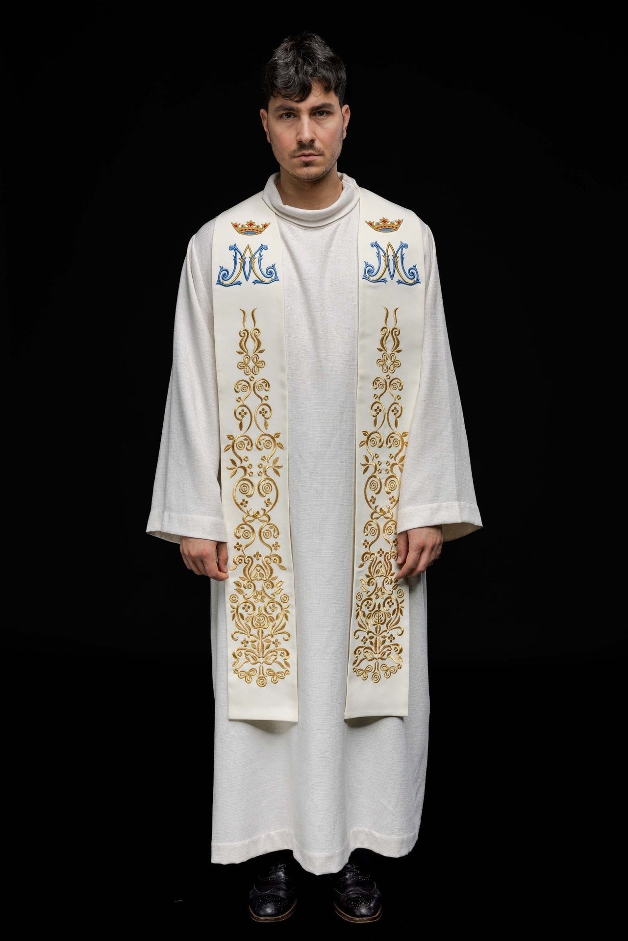 Stuła Maryjna Haftowana Ecru - Symbolika i Elegancja - SZATYLITURGICZNE.PL