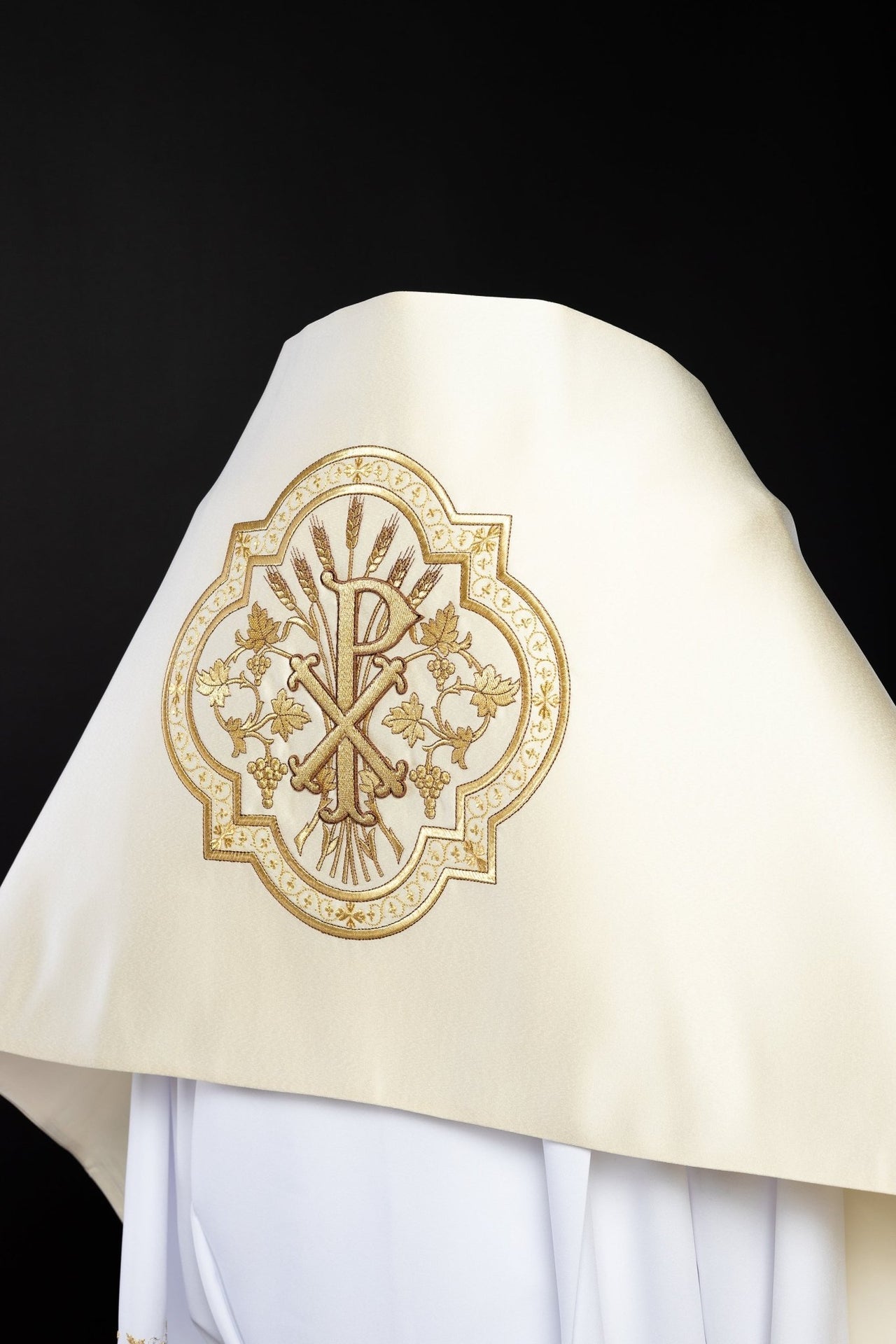 Welon Naramienny Liturgiczny z Haftem PX - Satyna i Polski Kunszt - SZATYLITURGICZNE.PL