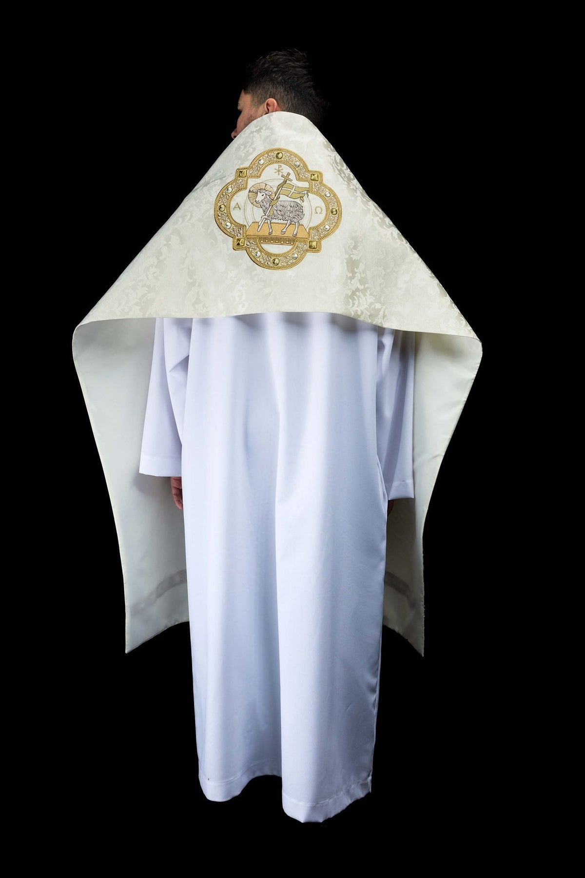 Welon z haftem baranka wielkanocnego na tkaninie żakardowej - SZATYLITURGICZNE.PL