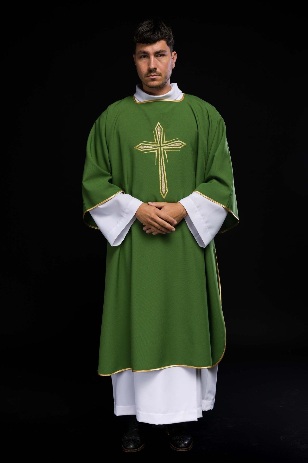 Zielona Dalmatyka Liturgiczna ze Złotym Krzyżem - 130cm - SZATYLITURGICZNE.PL