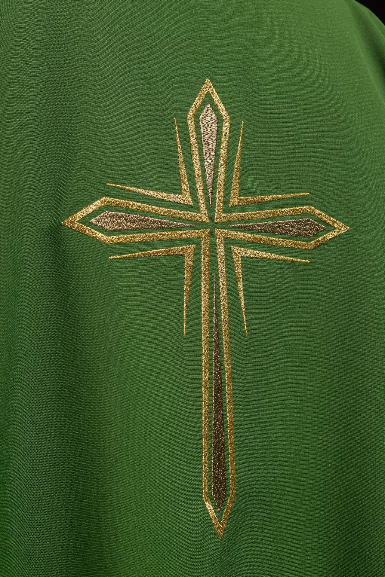 Zielona Dalmatyka Liturgiczna ze Złotym Krzyżem - 130cm - SZATYLITURGICZNE.PL