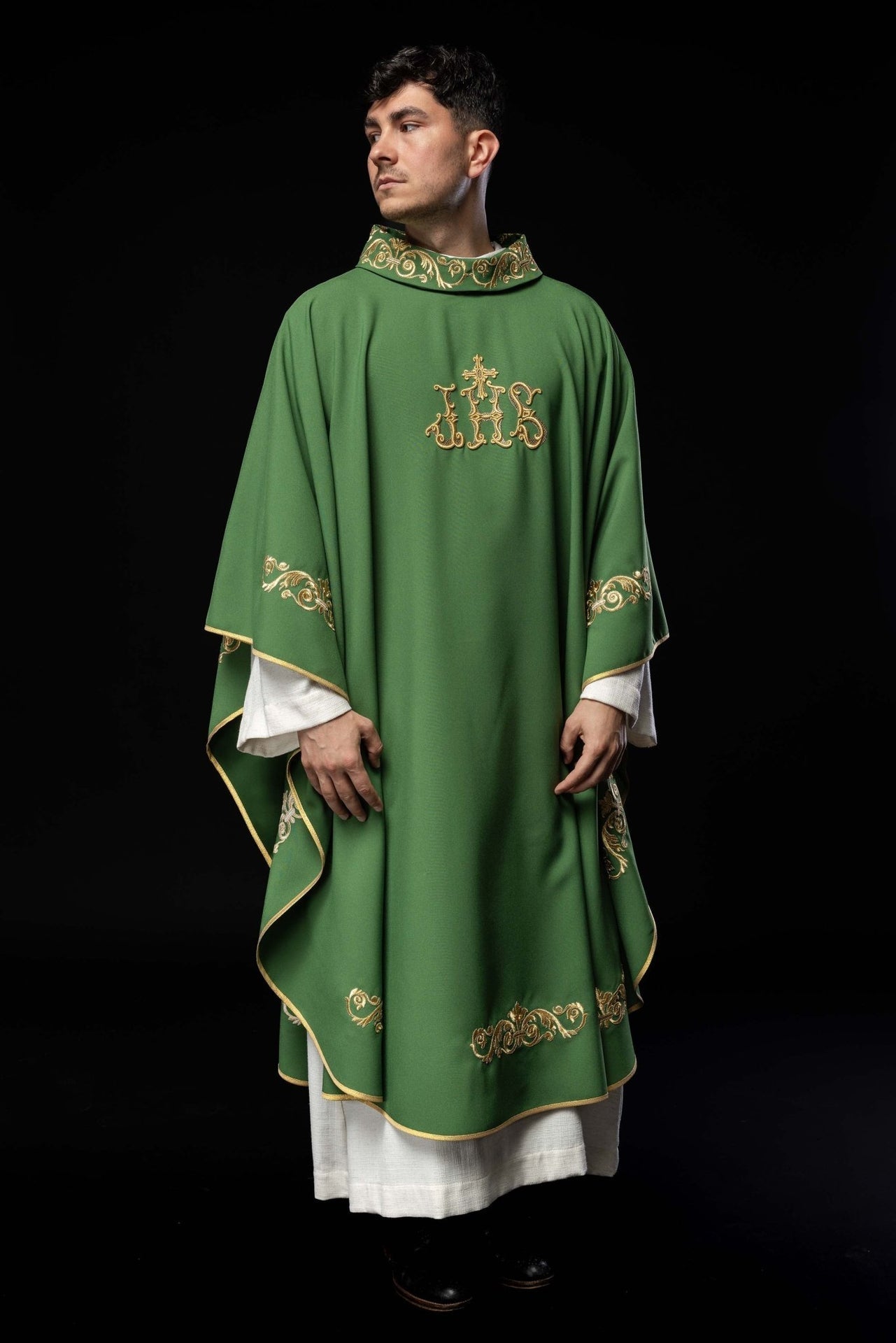 Zielony Ornat Liturgiczny IHS Złoty Haft - Polski Producent - SZATYLITURGICZNE.PL