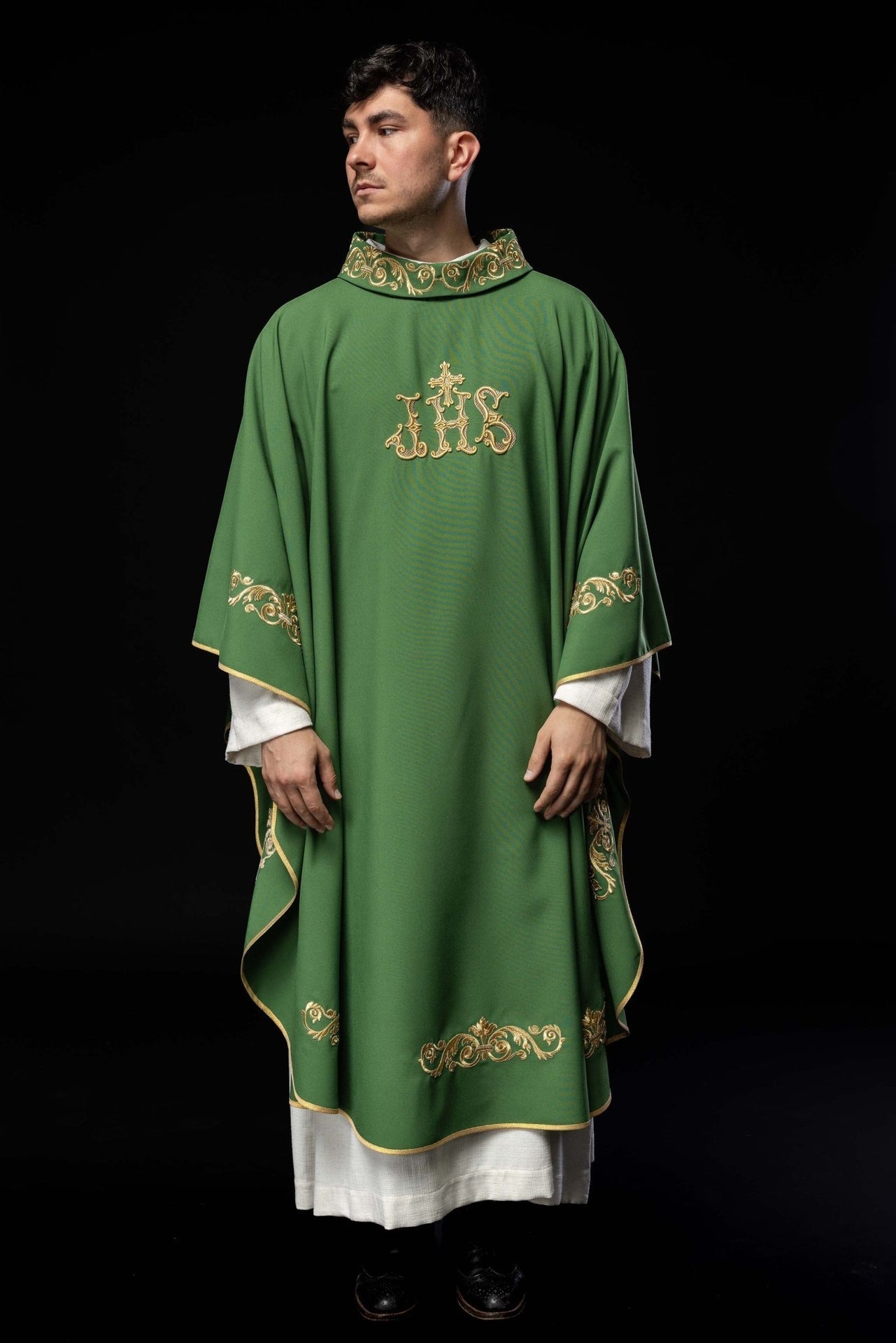 Zielony Ornat Liturgiczny IHS Złoty Haft - Polski Producent - SZATYLITURGICZNE.PL