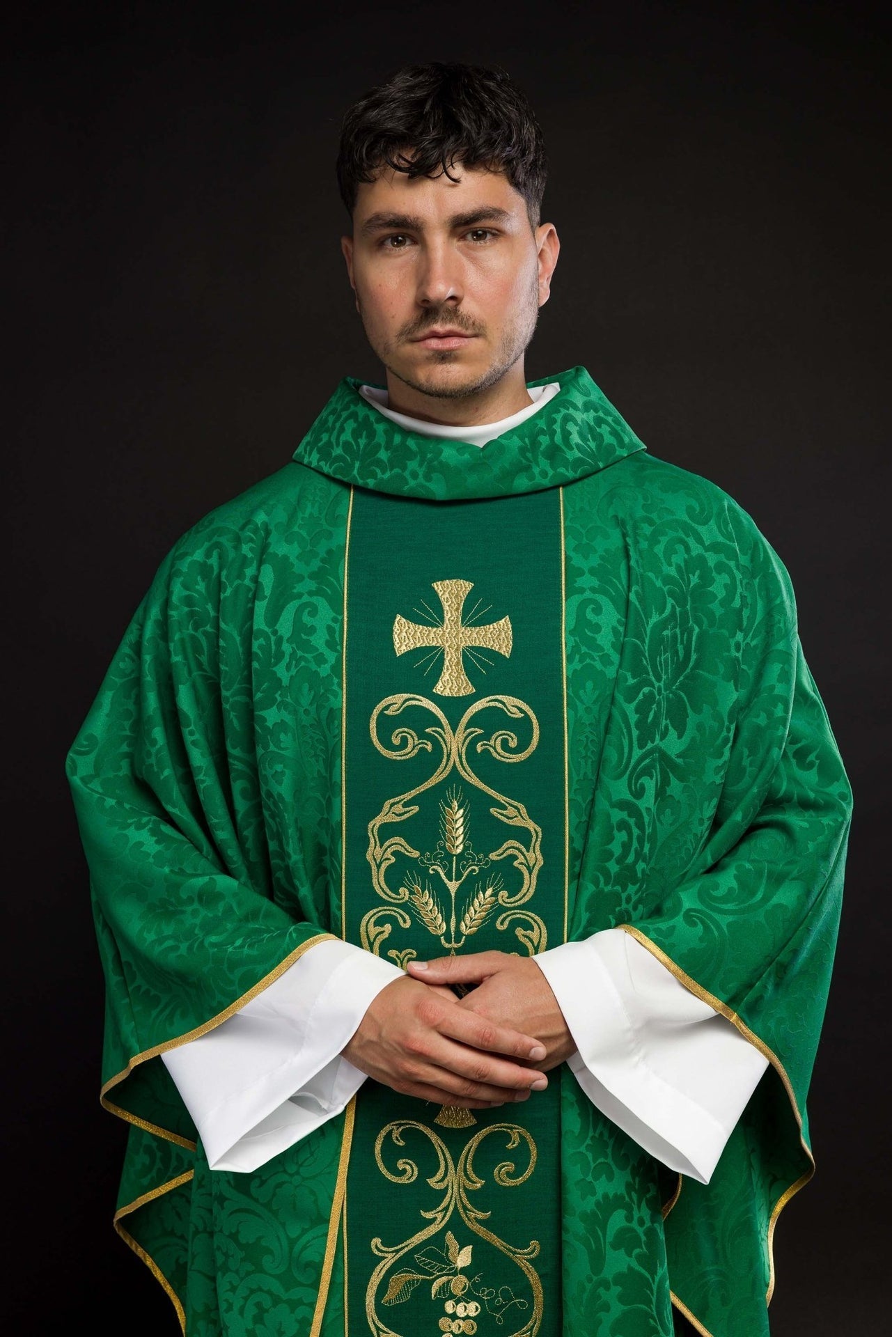 Zielony Ornat Liturgiczny Żakardowy z Haftowanym Pasem - Komplet - SZATYLITURGICZNE.PL
