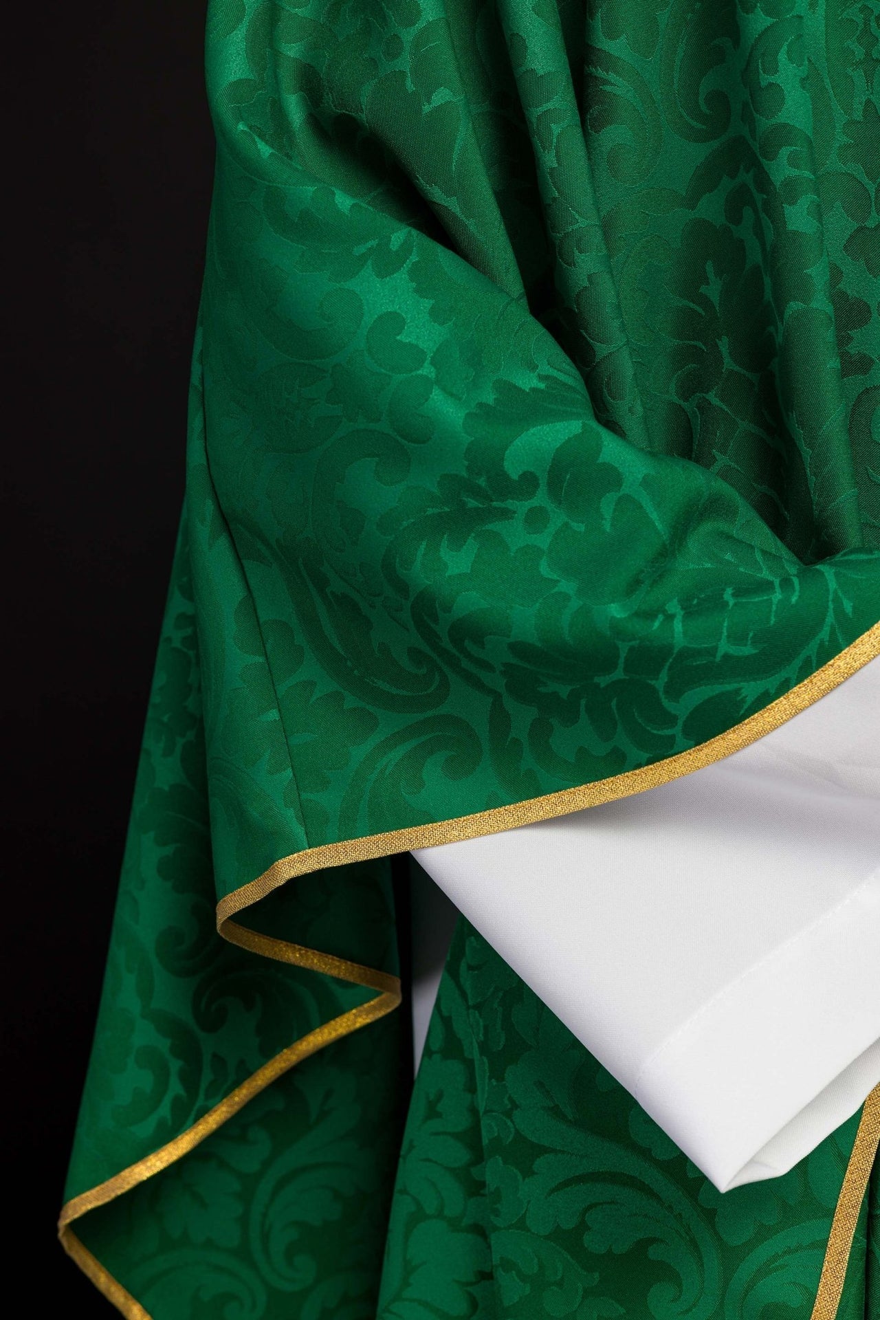 Zielony Ornat Liturgiczny Żakardowy z Haftowanym Pasem - Komplet - SZATYLITURGICZNE.PL